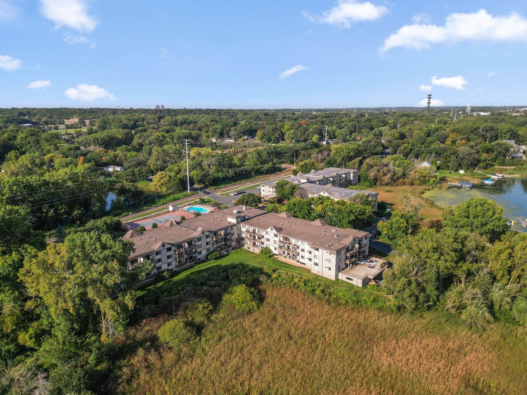 View of Residential at 1304 Medicine Lake Drive #323, Plymouth MN 55441, Plymouth (25 of 33) - Mike Wilen | Minnesota Team Real Estate
