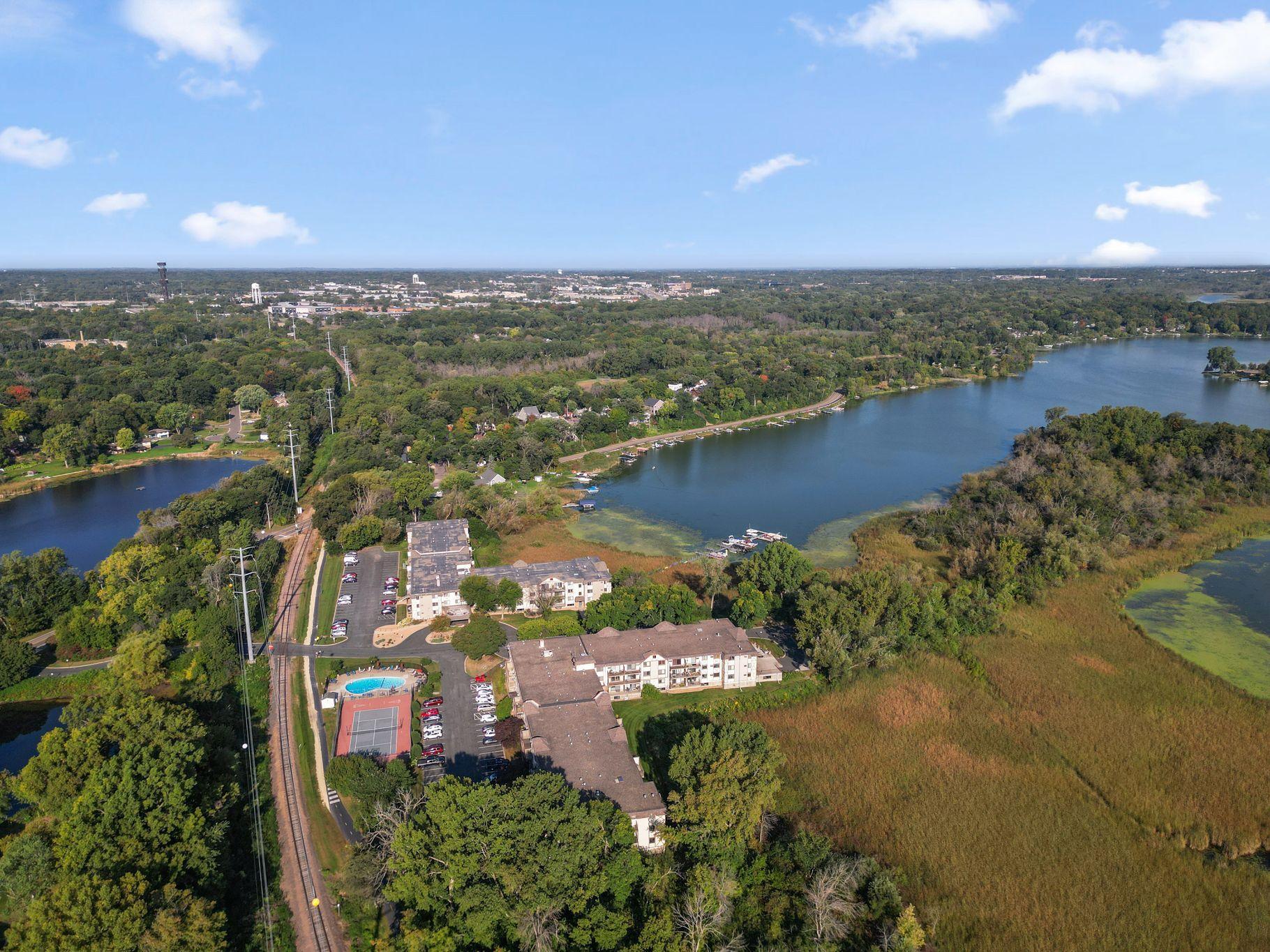 View of Residential at 1304 Medicine Lake Drive #323, Plymouth MN 55441, Plymouth (30 of 33) - Mike Wilen | Minnesota Team Real Estate