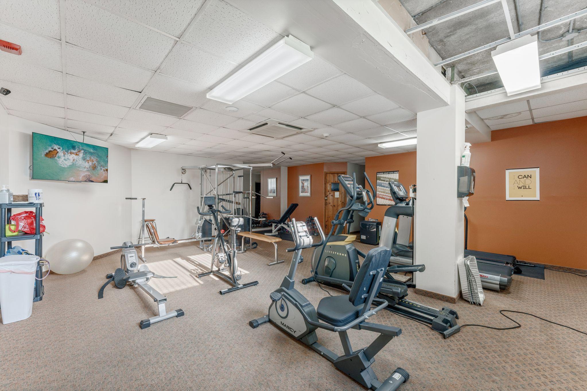 View of Residential at 1304 Medicine Lake Drive #323, Plymouth MN 55441, Plymouth (28 of 33) - Mike Wilen | Minnesota Team Real Estate