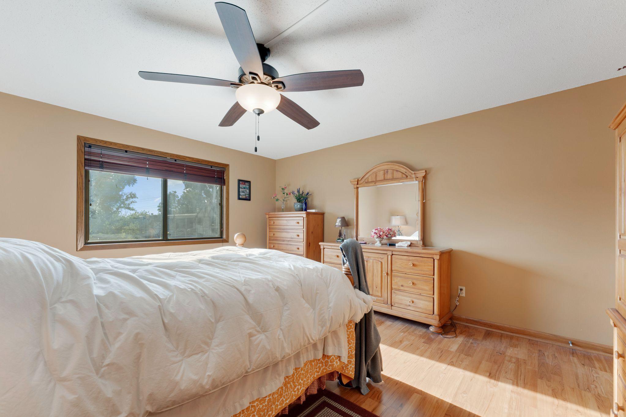 View of Residential at 1304 Medicine Lake Drive #323, Plymouth MN 55441, Plymouth (17 of 33) - Mike Wilen | Minnesota Team Real Estate