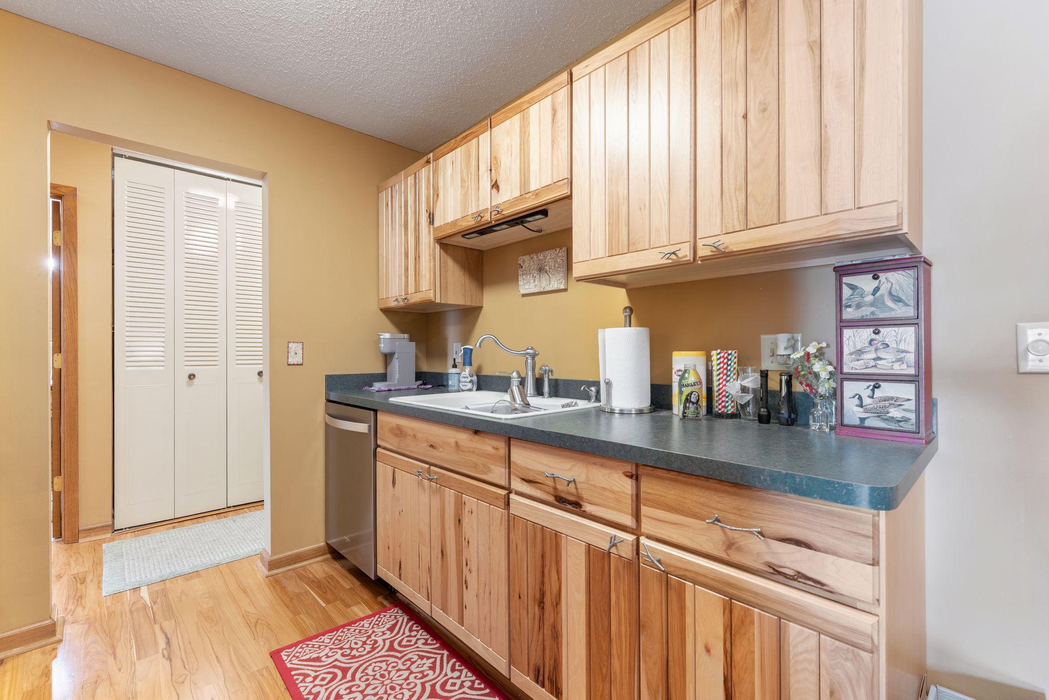 View of Residential at 1304 Medicine Lake Drive #323, Plymouth MN 55441, Plymouth (5 of 33) - Mike Wilen | Minnesota Team Real Estate