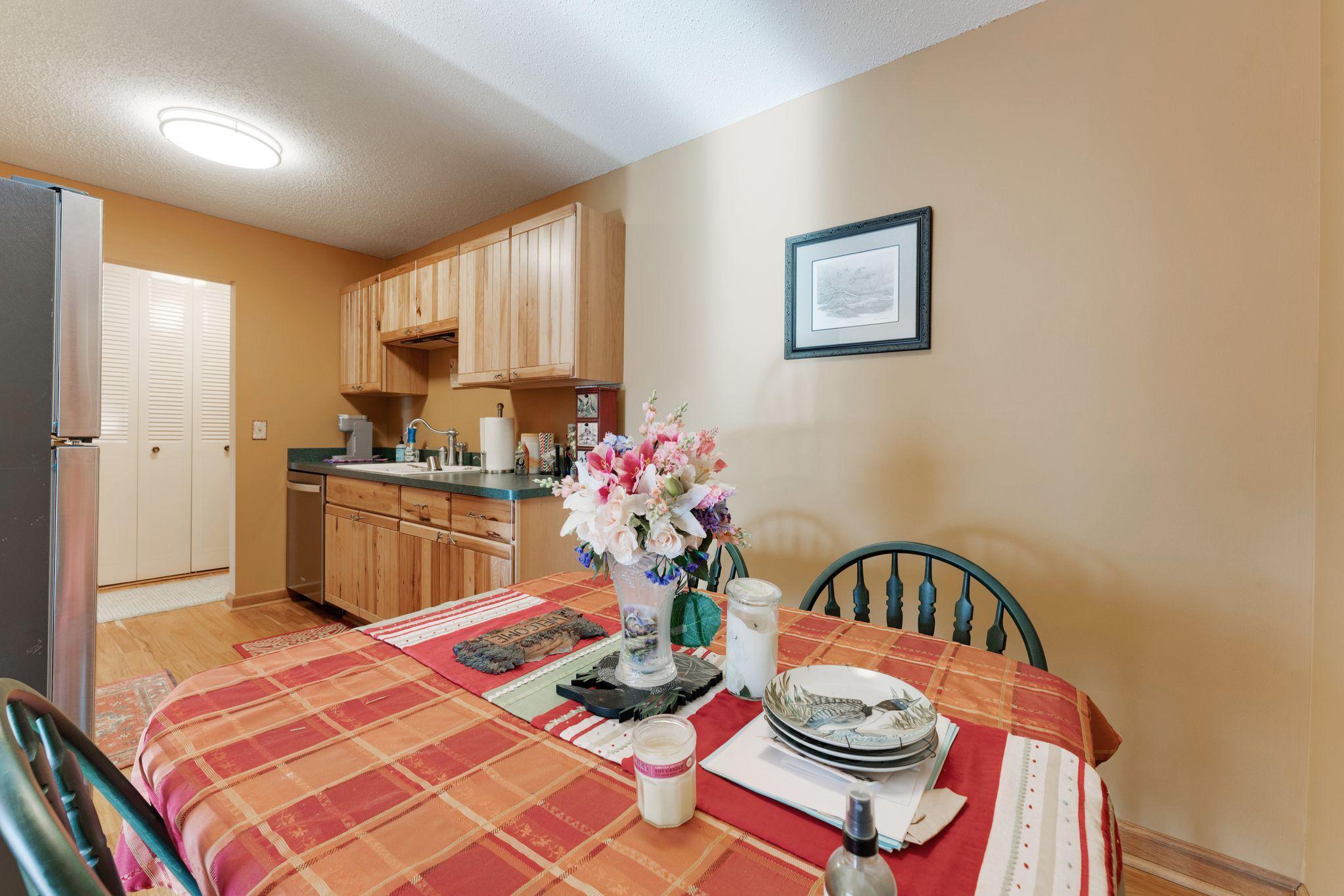 View of Residential at 1304 Medicine Lake Drive #323, Plymouth MN 55441, Plymouth (10 of 33) - Mike Wilen | Minnesota Team Real Estate
