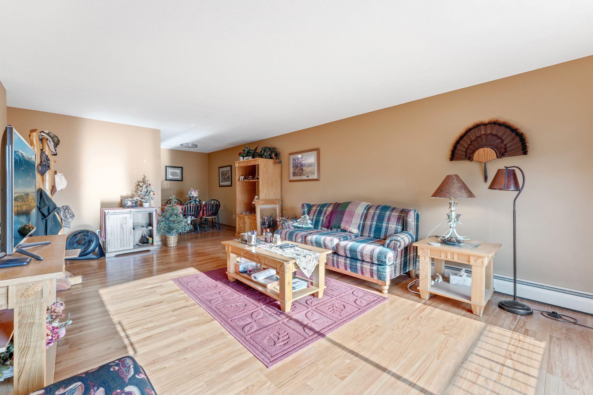 View of Residential at 1304 Medicine Lake Drive #323, Plymouth MN 55441, Plymouth (12 of 33) - Mike Wilen | Minnesota Team Real Estate
