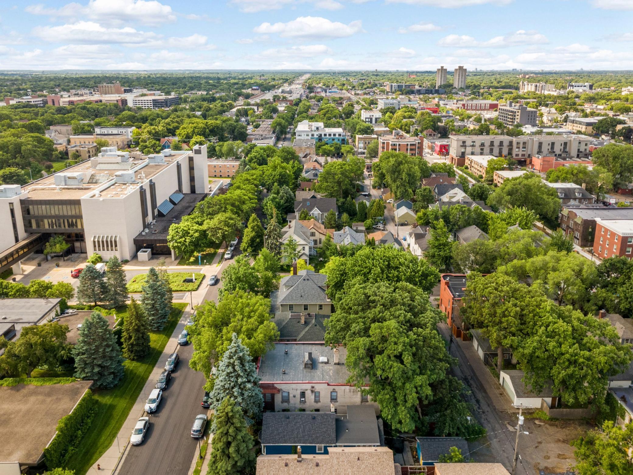 View of Residential at 2440 Stevens Avenue #2, Minneapolis MN 55404, Minneapolis (4 of 32) - Mike Wilen | Minnesota Team Real Estate