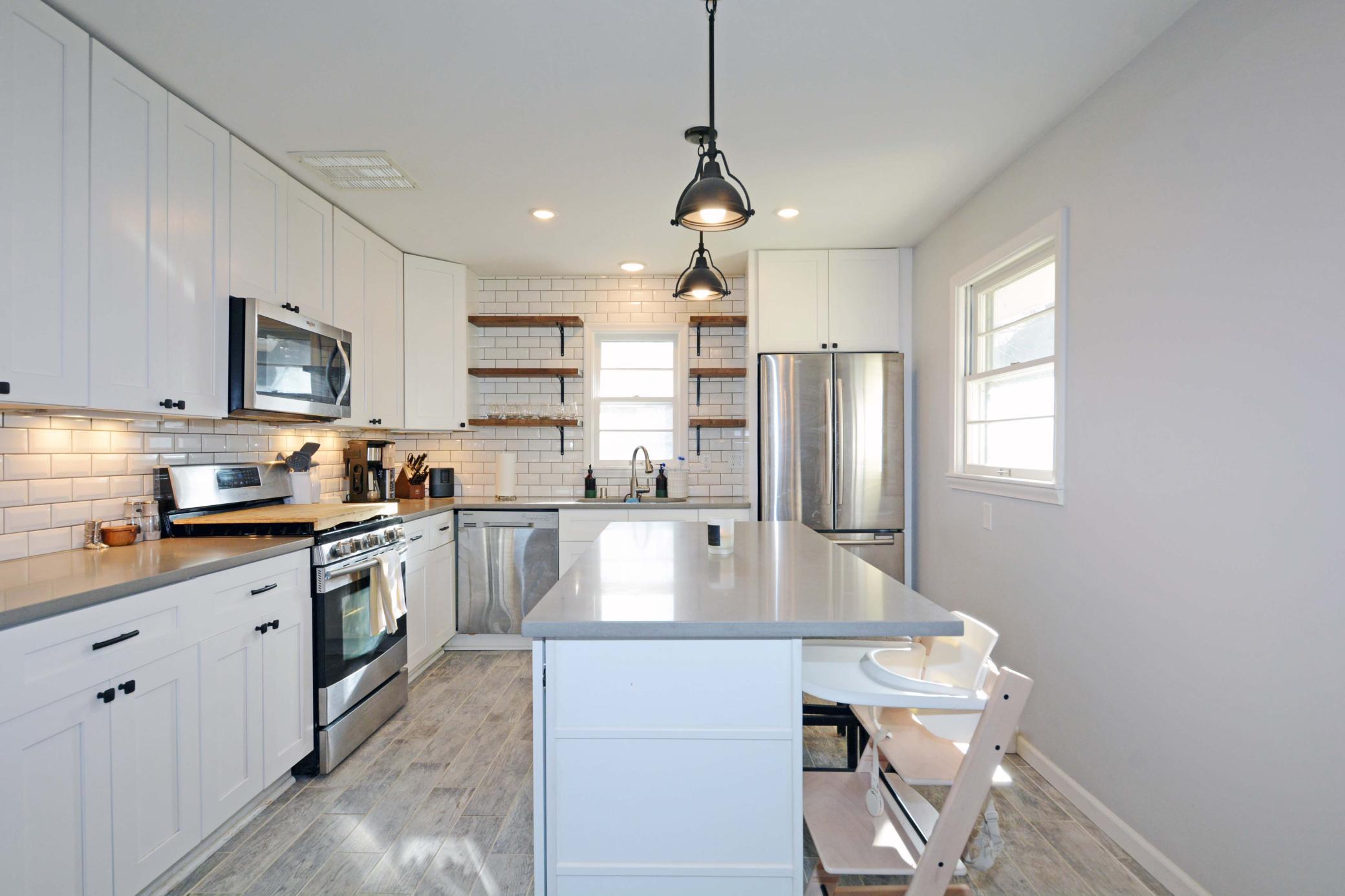 View of Residential at 911 Sunnyview Lane, Minnetonka MN 55305, Minnetonka - Mike Wilen | Minnesota Team Real Estate