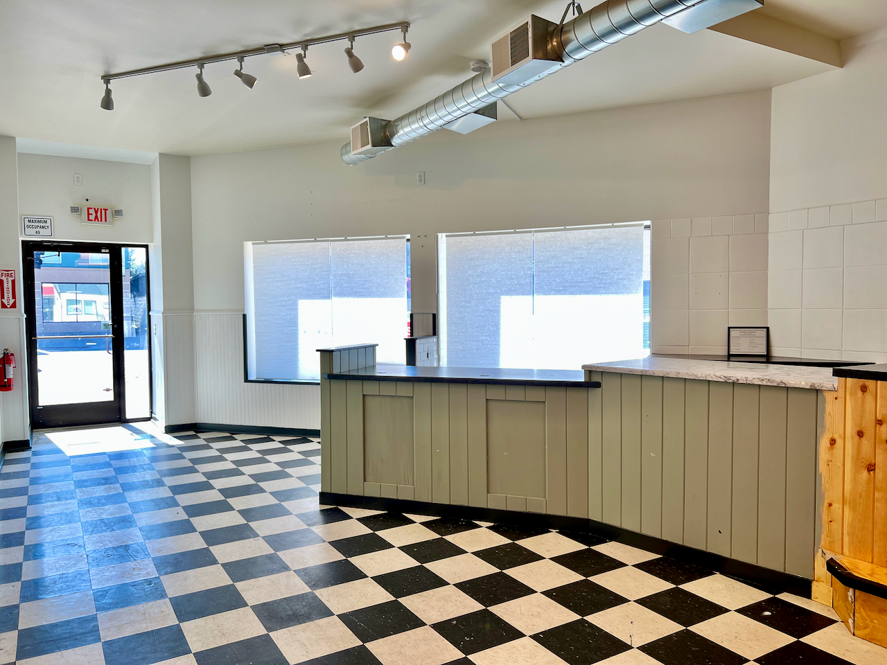 View of Commercial Sale at 167 Lake Street, Forest Lake MN 55025, Forest Lake (6 of 14) - Mike Wilen | Minnesota Team Real Estate