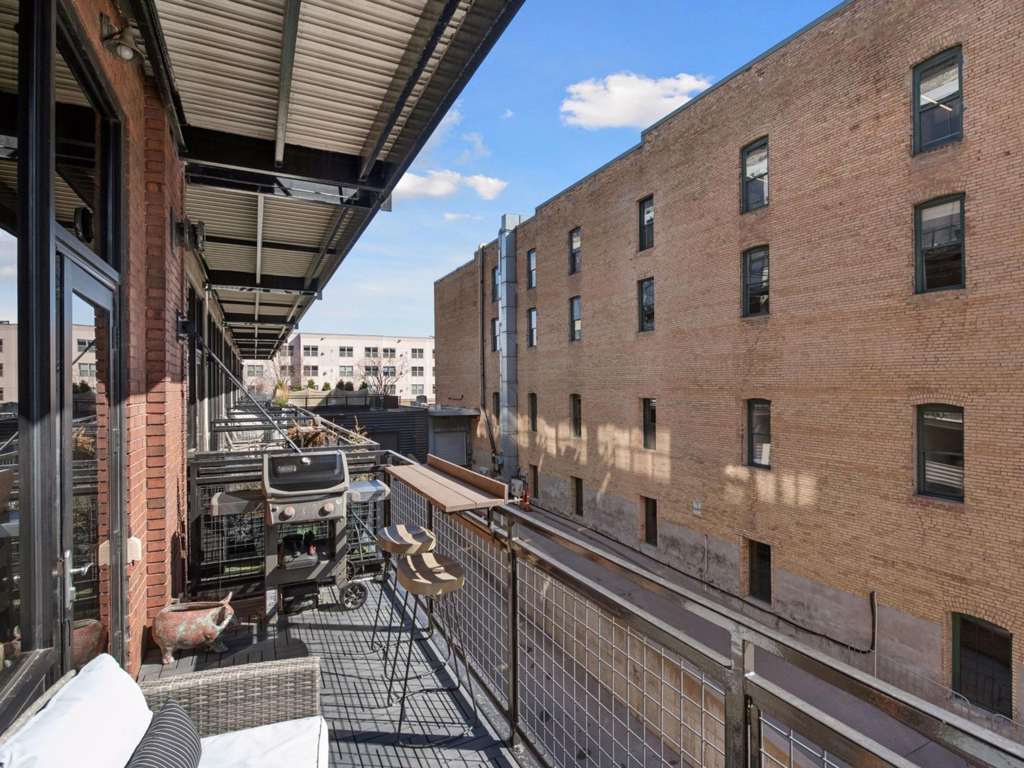 View of Residential at 618 Washington Avenue #301, Minneapolis MN 55401, Minneapolis (31 of 37) - Mike Wilen | Minnesota Team Real Estate