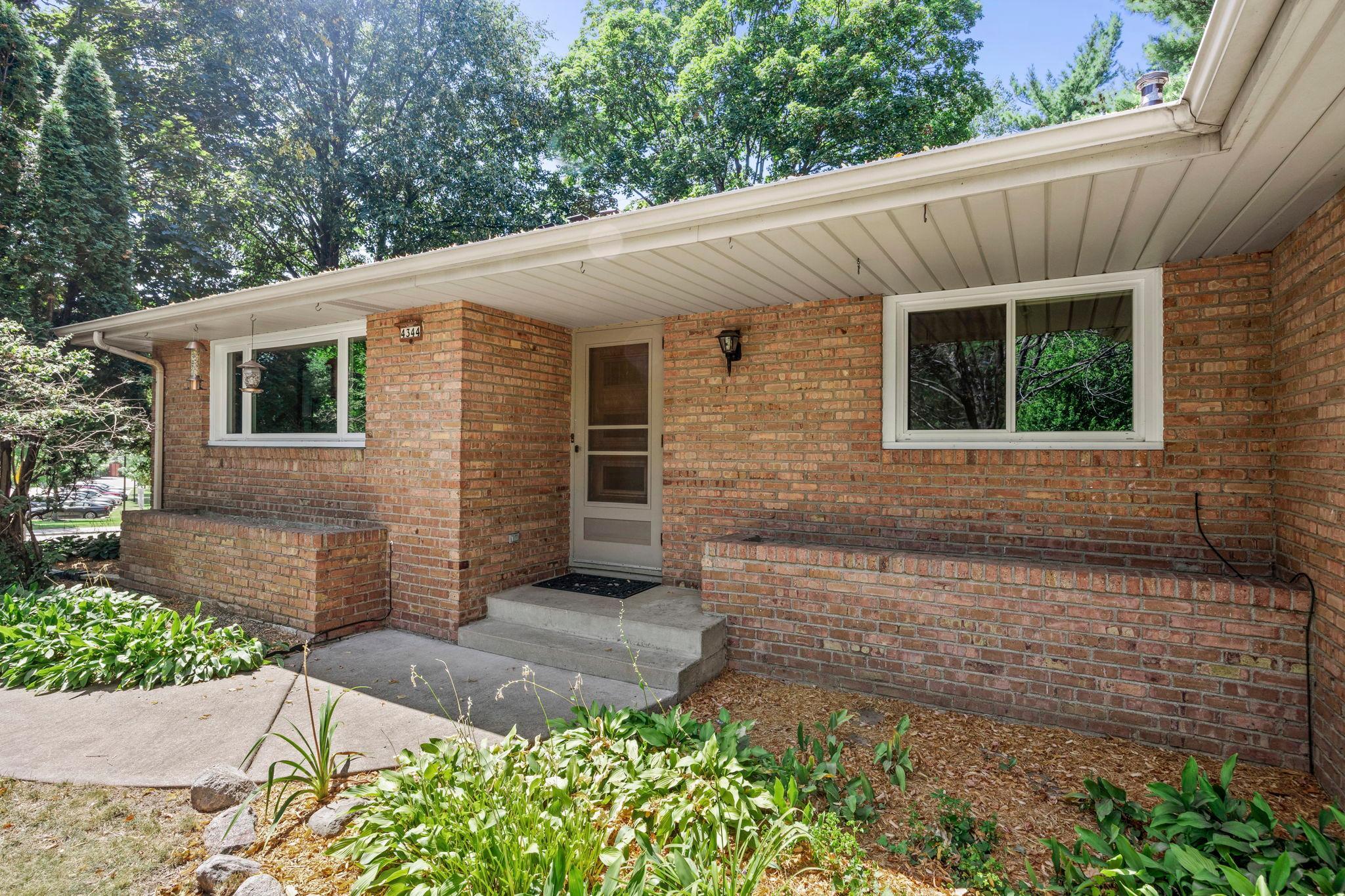 View of Residential at 4344 Williston Road, Minnetonka MN 55345, Minnetonka (5 of 33) - Mike Wilen | Minnesota Team Real Estate