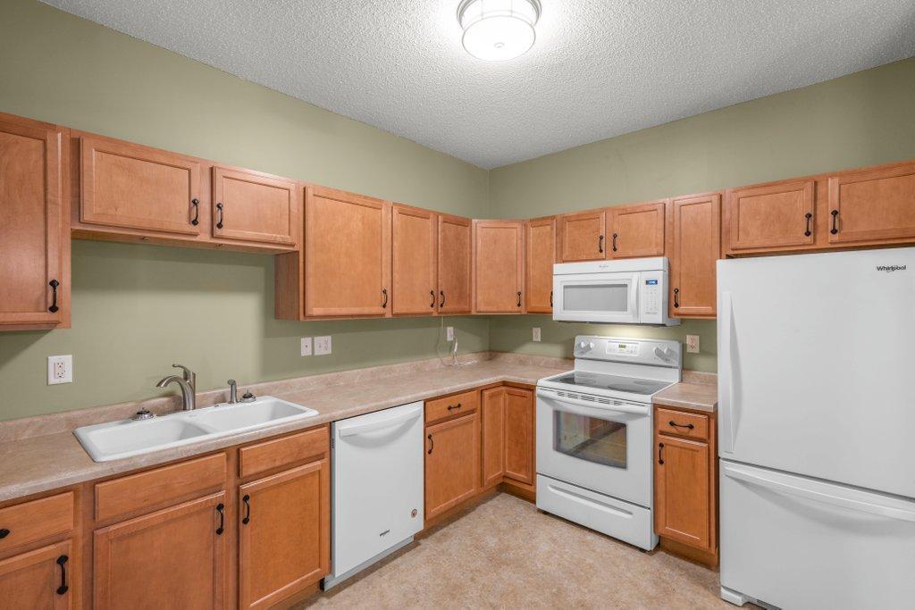 View of Residential at 114200 Hundertmark Road #110, Chaska MN 55318, Chaska (6 of 28) - Mike Wilen | Minnesota Team Real Estate