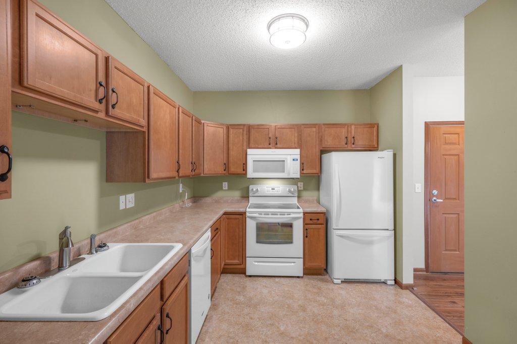 View of Residential at 114200 Hundertmark Road #110, Chaska MN 55318, Chaska (21 of 28) - Mike Wilen | Minnesota Team Real Estate