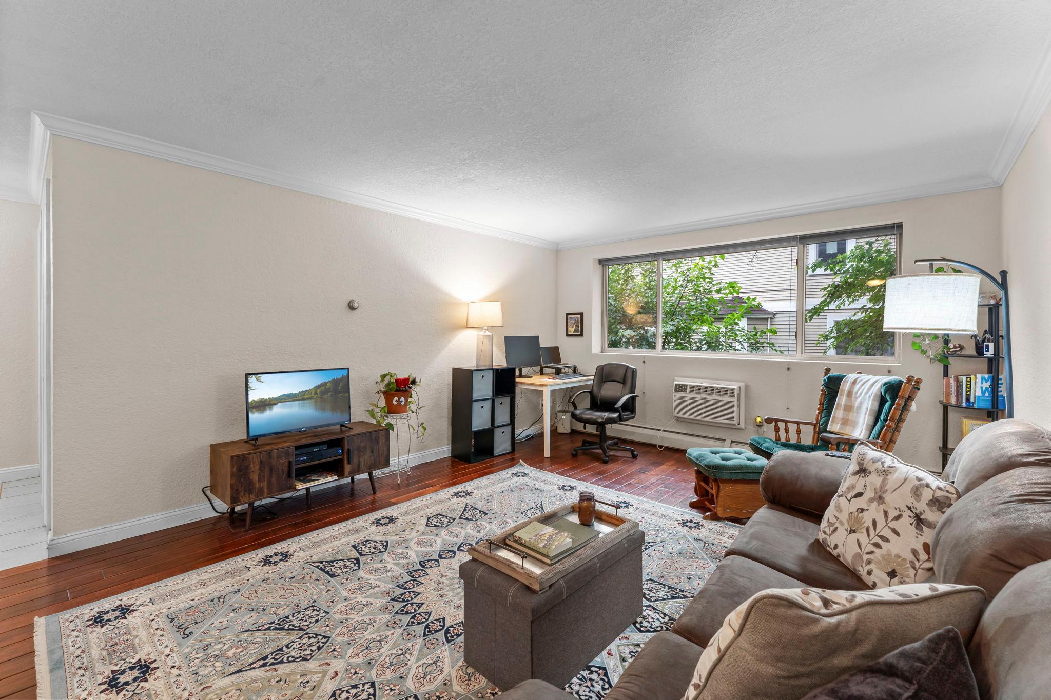View of Residential at 3120 Hennepin Avenue #106, Minneapolis MN 55408, Minneapolis (4 of 17) - Mike Wilen | Minnesota Team Real Estate