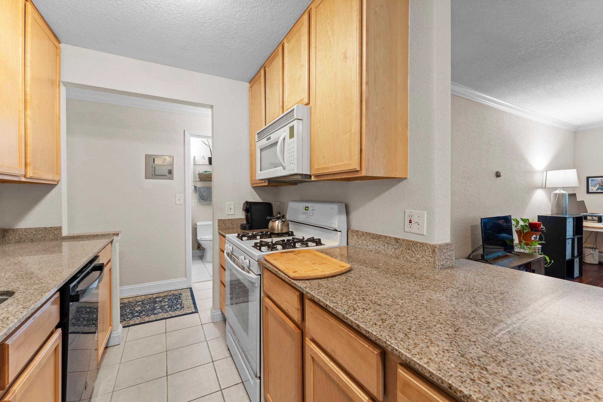 View of Residential at 3120 Hennepin Avenue #106, Minneapolis MN 55408, Minneapolis (8 of 17) - Mike Wilen | Minnesota Team Real Estate