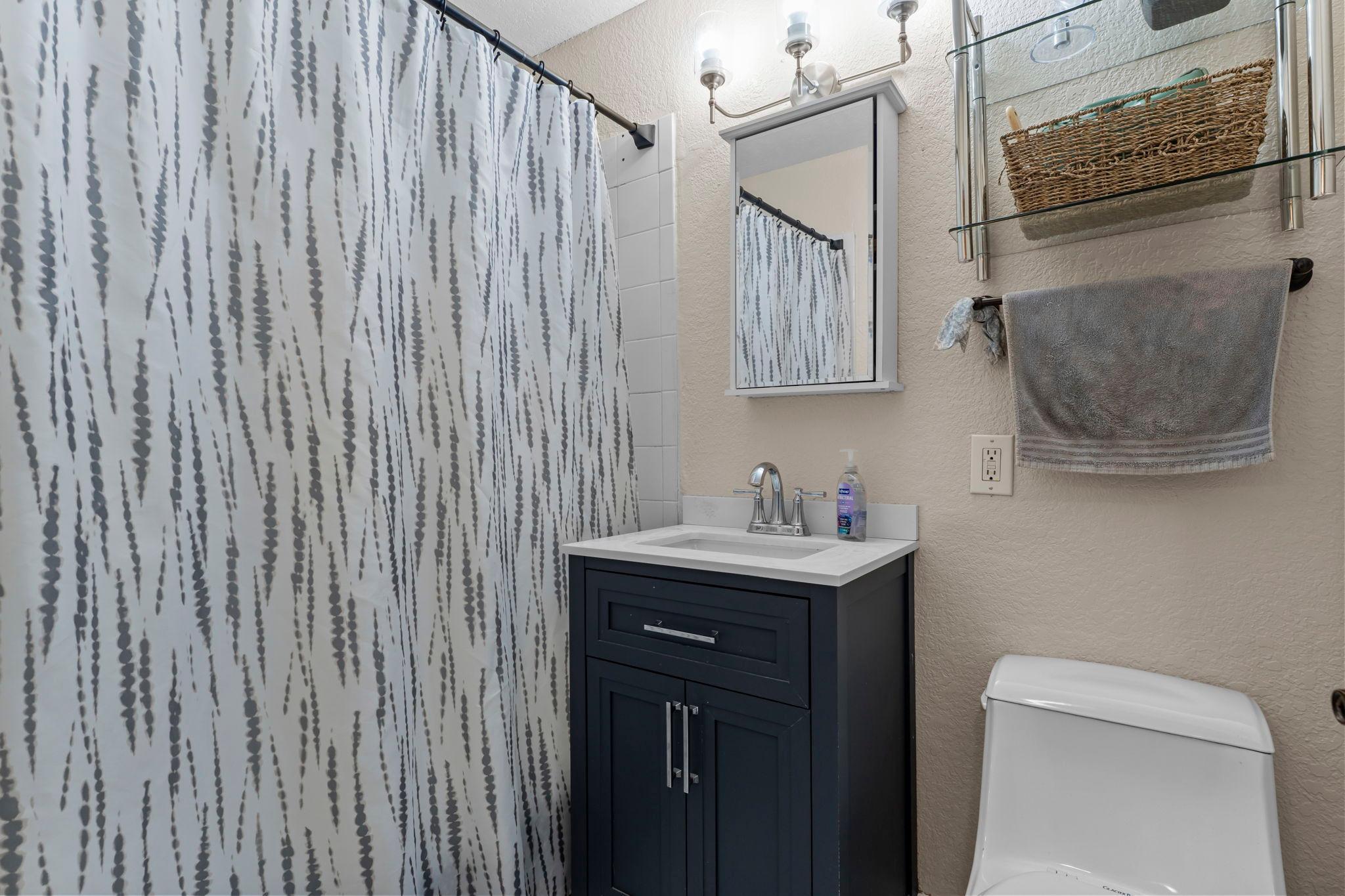 View of Residential at 3120 Hennepin Avenue #106, Minneapolis MN 55408, Minneapolis (11 of 17) - Mike Wilen | Minnesota Team Real Estate