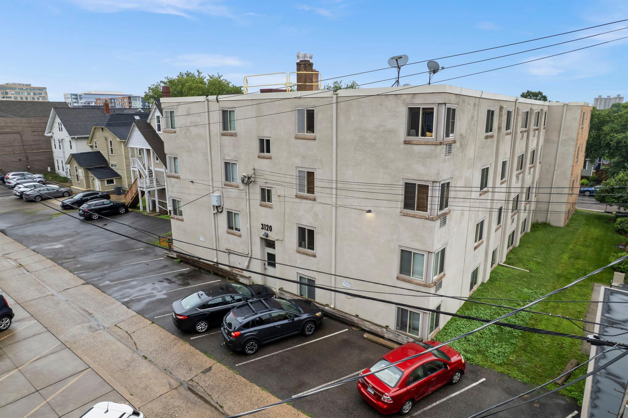 View of Residential at 3120 Hennepin Avenue #106, Minneapolis MN 55408, Minneapolis (12 of 17) - Mike Wilen | Minnesota Team Real Estate