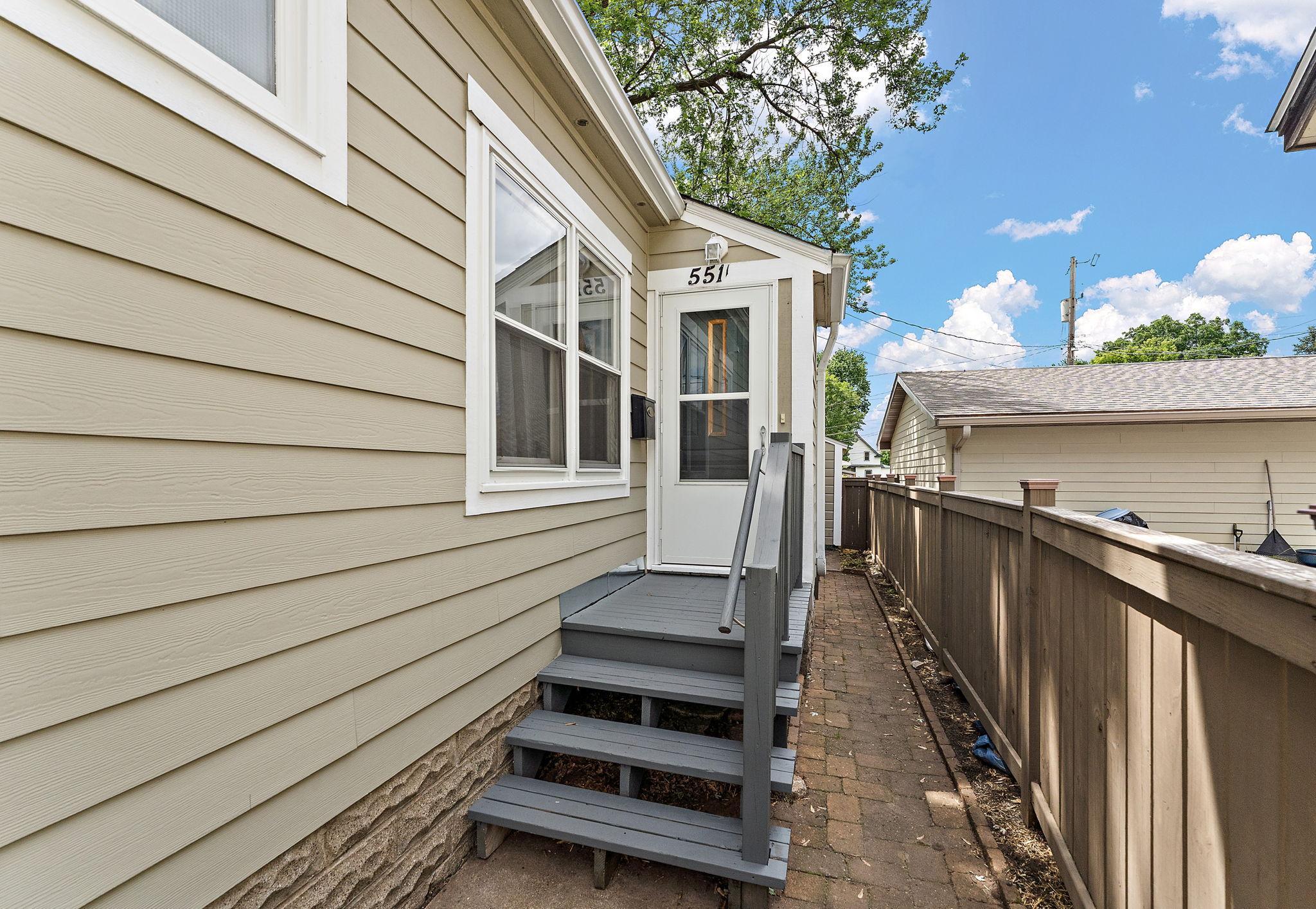 View of Residential Income at 551 Pascal Street, Saint Paul MN 55104, Saint Paul (24 of 37) - Mike Wilen | Minnesota Team Real Estate