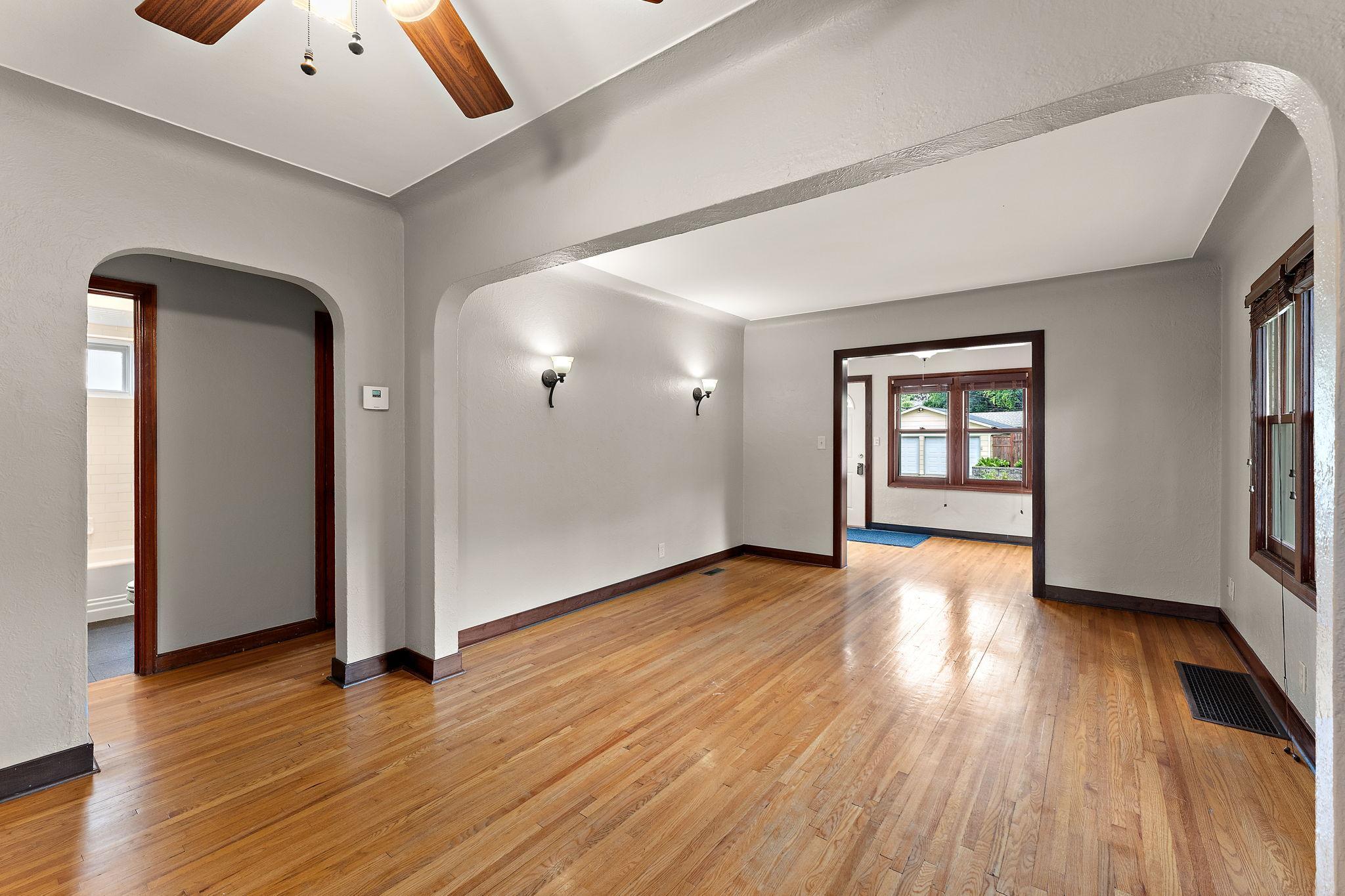 View of Residential Income at 551 Pascal Street, Saint Paul MN 55104, Saint Paul (8 of 37) - Mike Wilen | Minnesota Team Real Estate