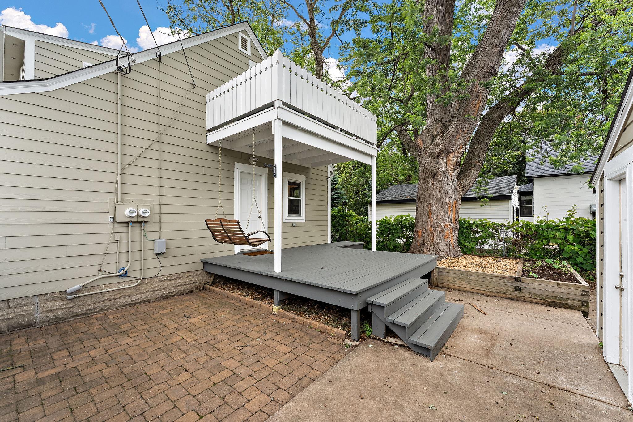 View of Residential Income at 551 Pascal Street, Saint Paul MN 55104, Saint Paul (34 of 37) - Mike Wilen | Minnesota Team Real Estate