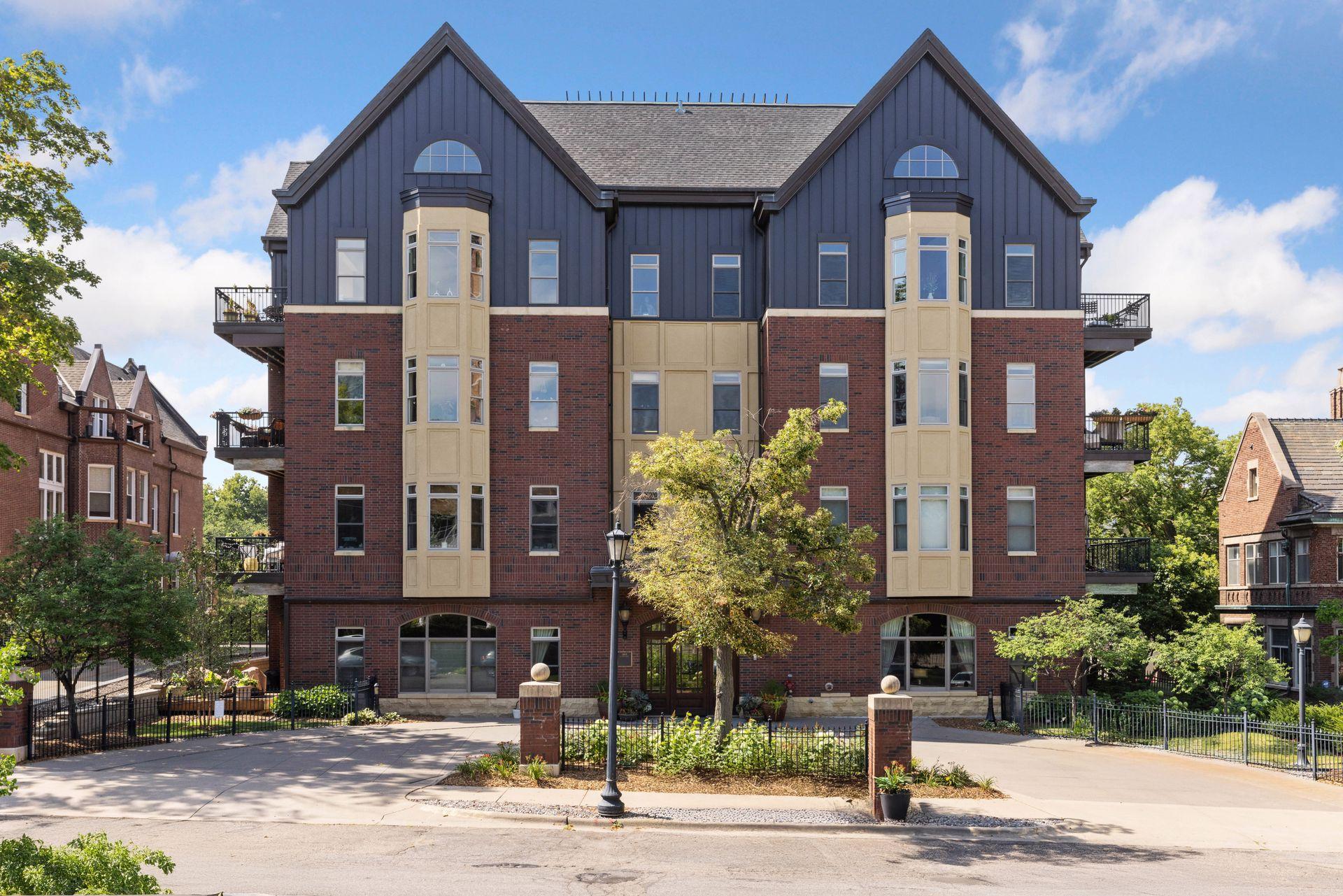 View of Residential at 301 Clifton Avenue #1H, Minneapolis MN 55403, Minneapolis (34 of 35) - Mike Wilen | Minnesota Team Real Estate