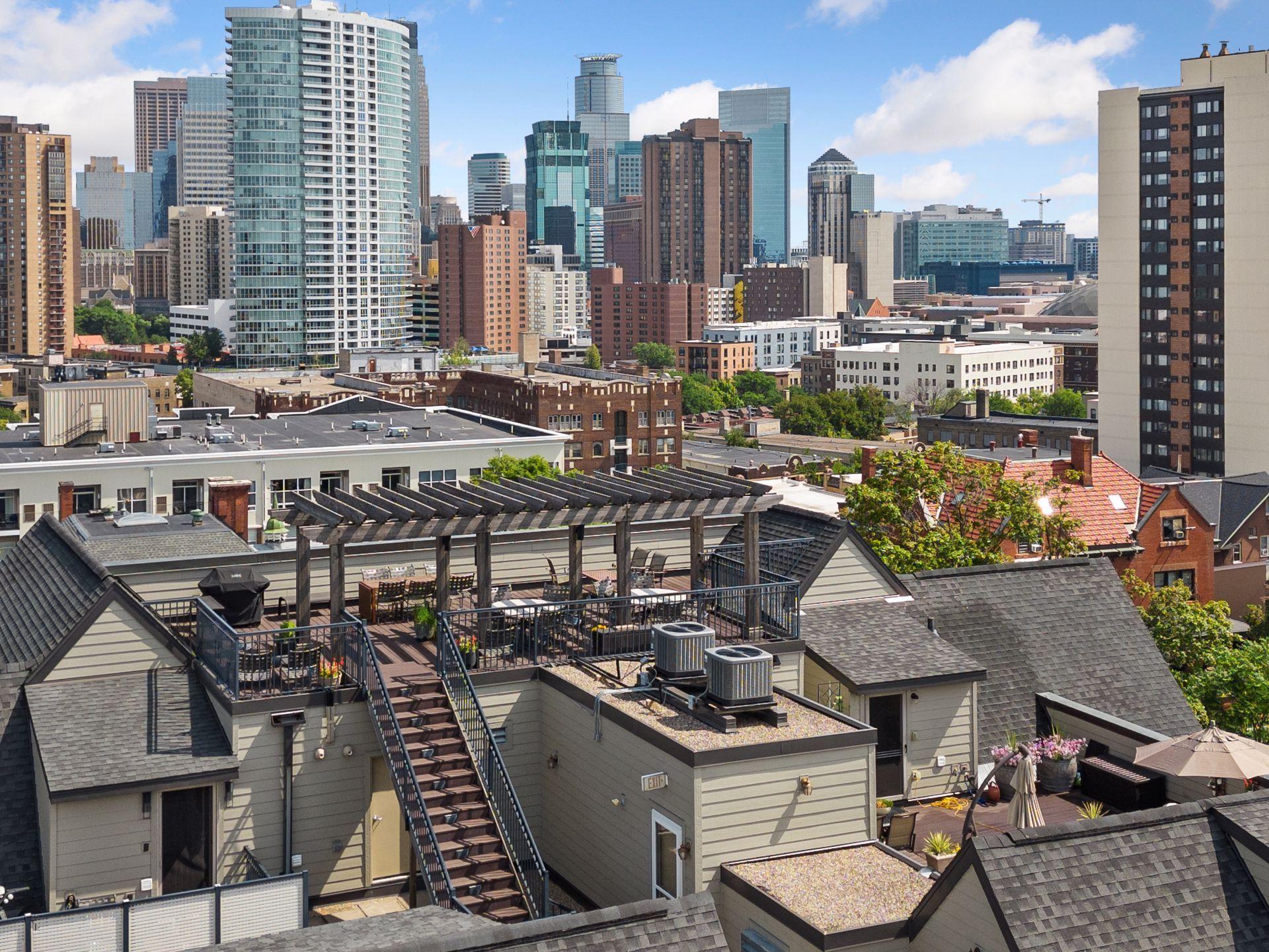 View of Residential at 301 Clifton Avenue #1H, Minneapolis MN 55403, Minneapolis (27 of 35) - Mike Wilen | Minnesota Team Real Estate