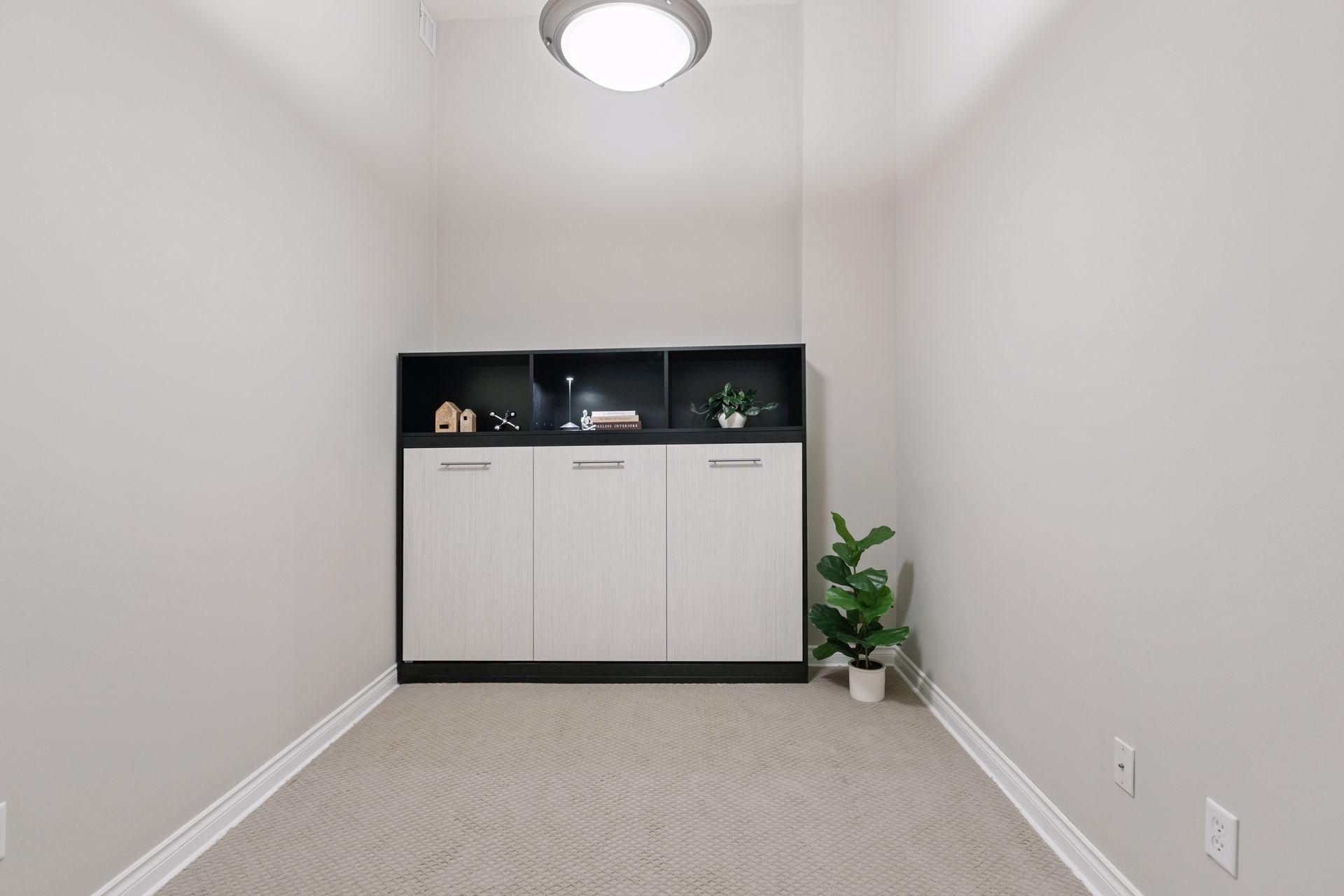 View of Residential at 301 Clifton Avenue #1H, Minneapolis MN 55403, Minneapolis (15 of 35) - Mike Wilen | Minnesota Team Real Estate