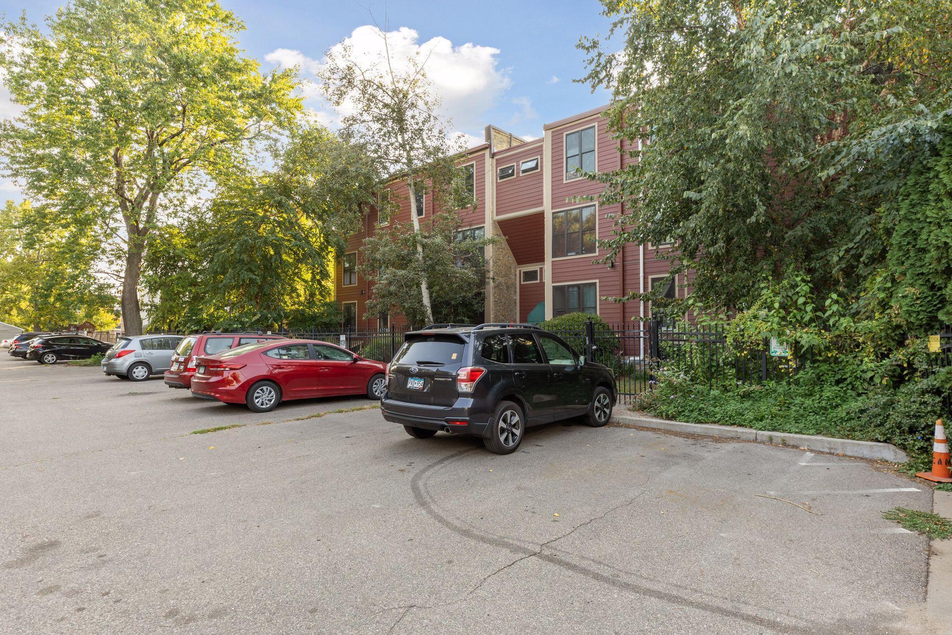 View of Residential at 1807 Elliot Avenue #4, Minneapolis MN 55404, Minneapolis (25 of 49) - Mike Wilen | Minnesota Team Real Estate