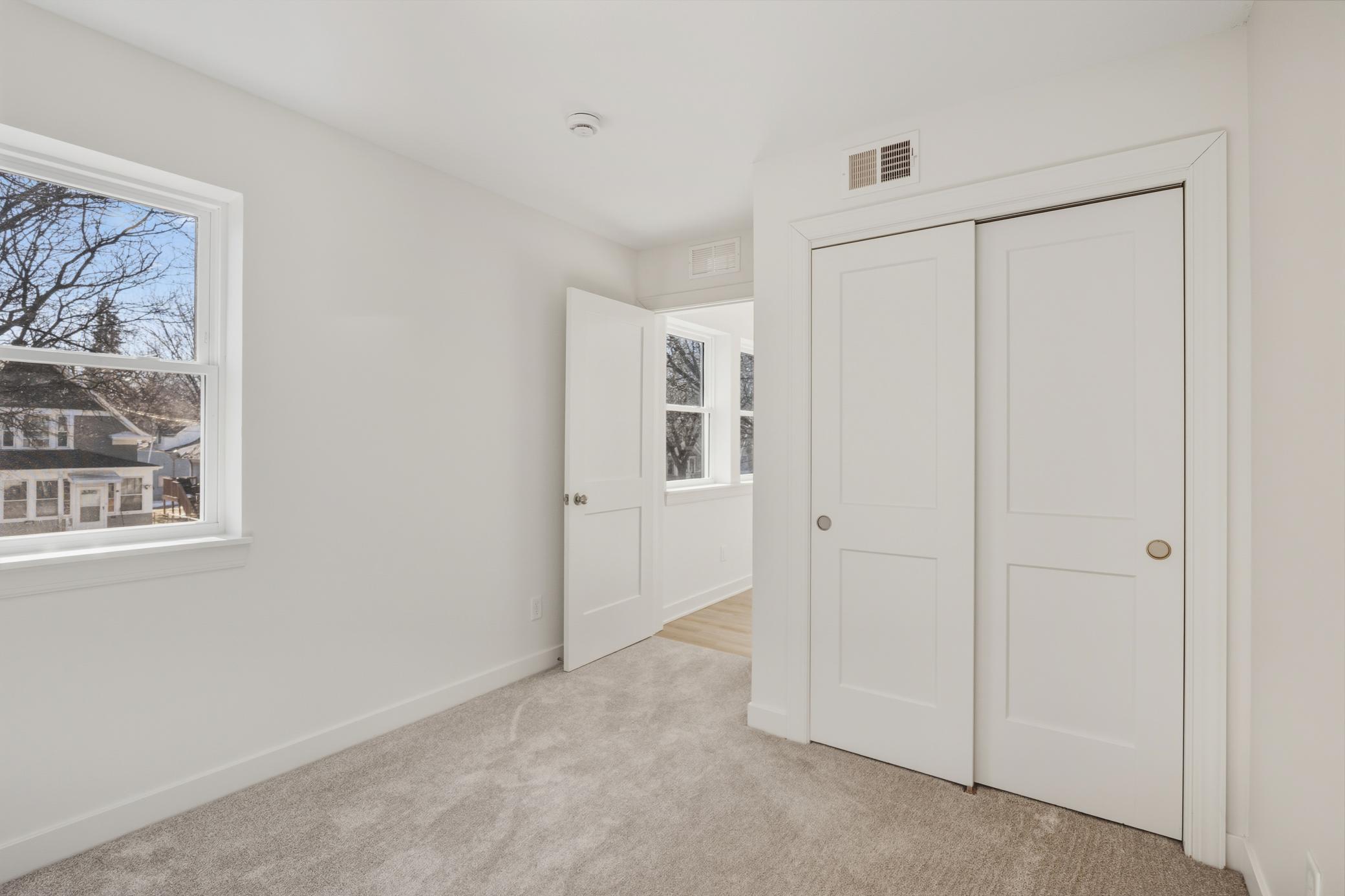 View of Residential Income at 1195 Bush Avenue, Saint Paul MN 55106, Saint Paul (32 of 43) - Mike Wilen | Minnesota Team Real Estate