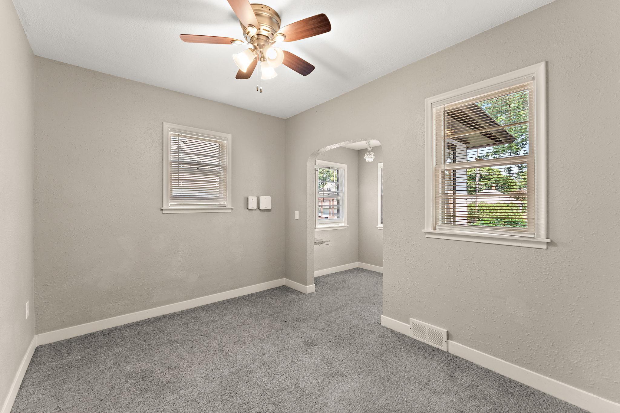 View of Residential at 1467 Charles Avenue, Saint Paul MN 55104, Saint Paul (16 of 37) - Mike Wilen | Minnesota Team Real Estate