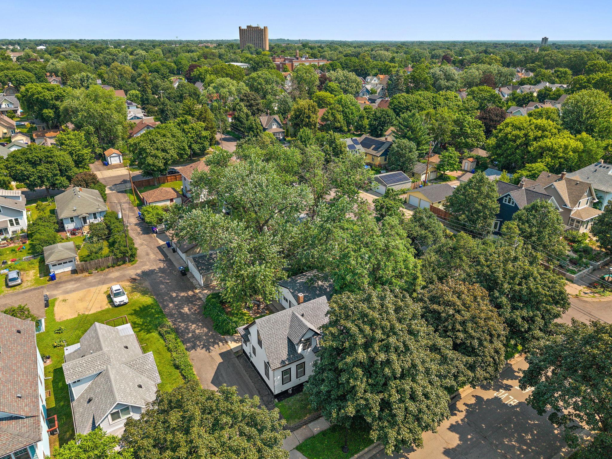 View of Residential at 1467 Charles Avenue, Saint Paul MN 55104, Saint Paul (31 of 37) - Mike Wilen | Minnesota Team Real Estate