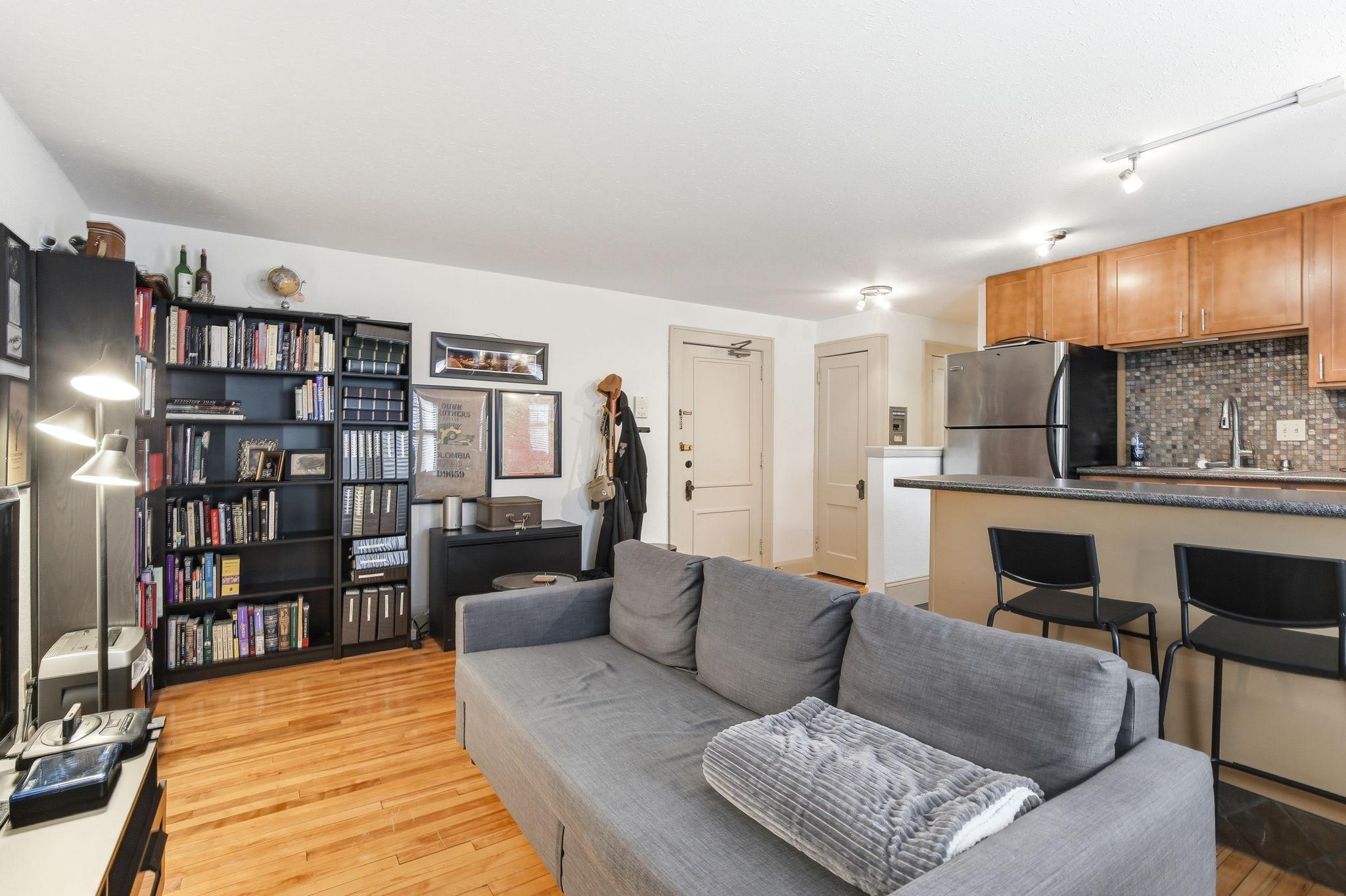 View of Residential at 1901 Stevens Avenue #303, Minneapolis MN 55403, Minneapolis (8 of 23) - Mike Wilen | Minnesota Team Real Estate