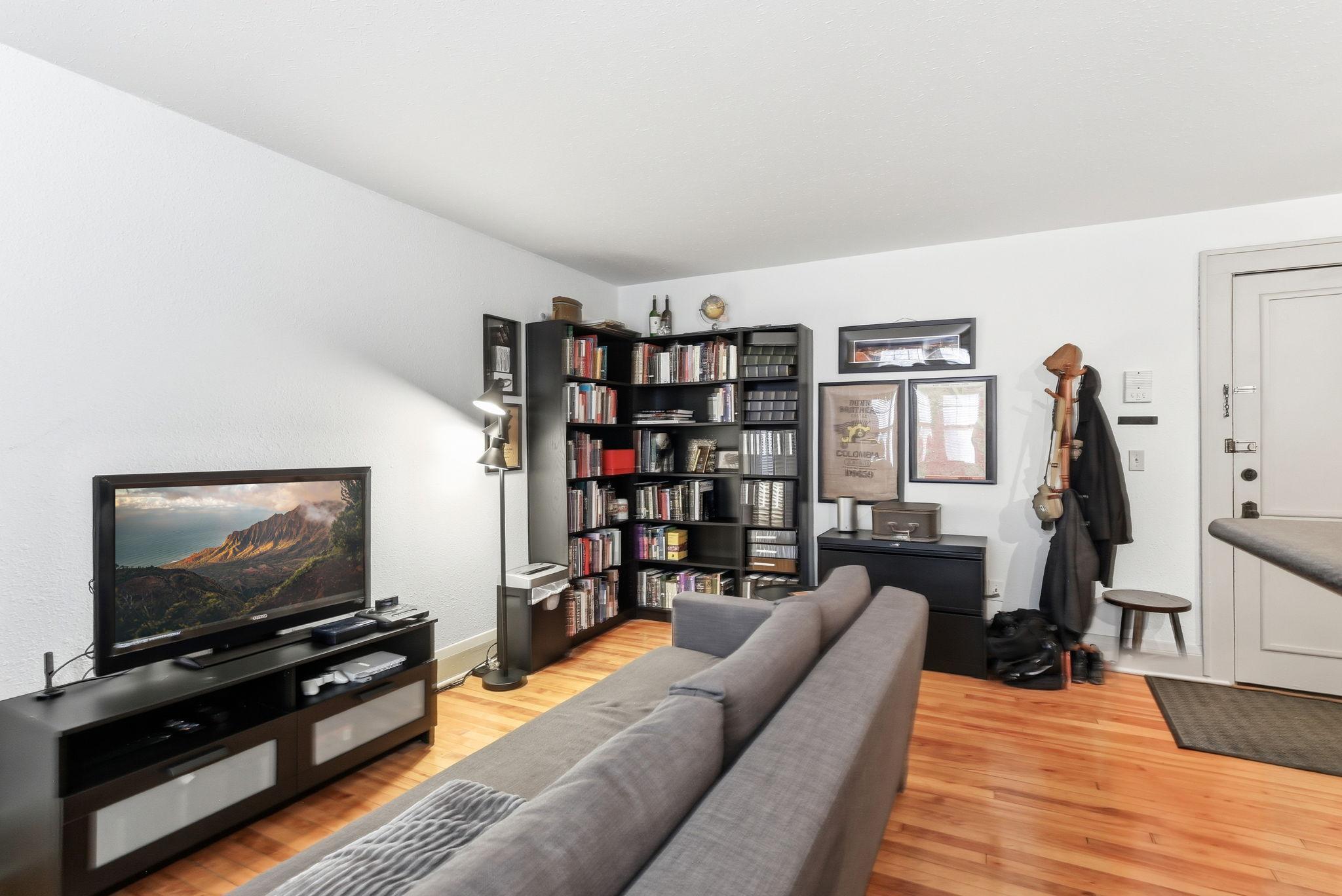 View of Residential at 1901 Stevens Avenue #303, Minneapolis MN 55403, Minneapolis (7 of 23) - Mike Wilen | Minnesota Team Real Estate