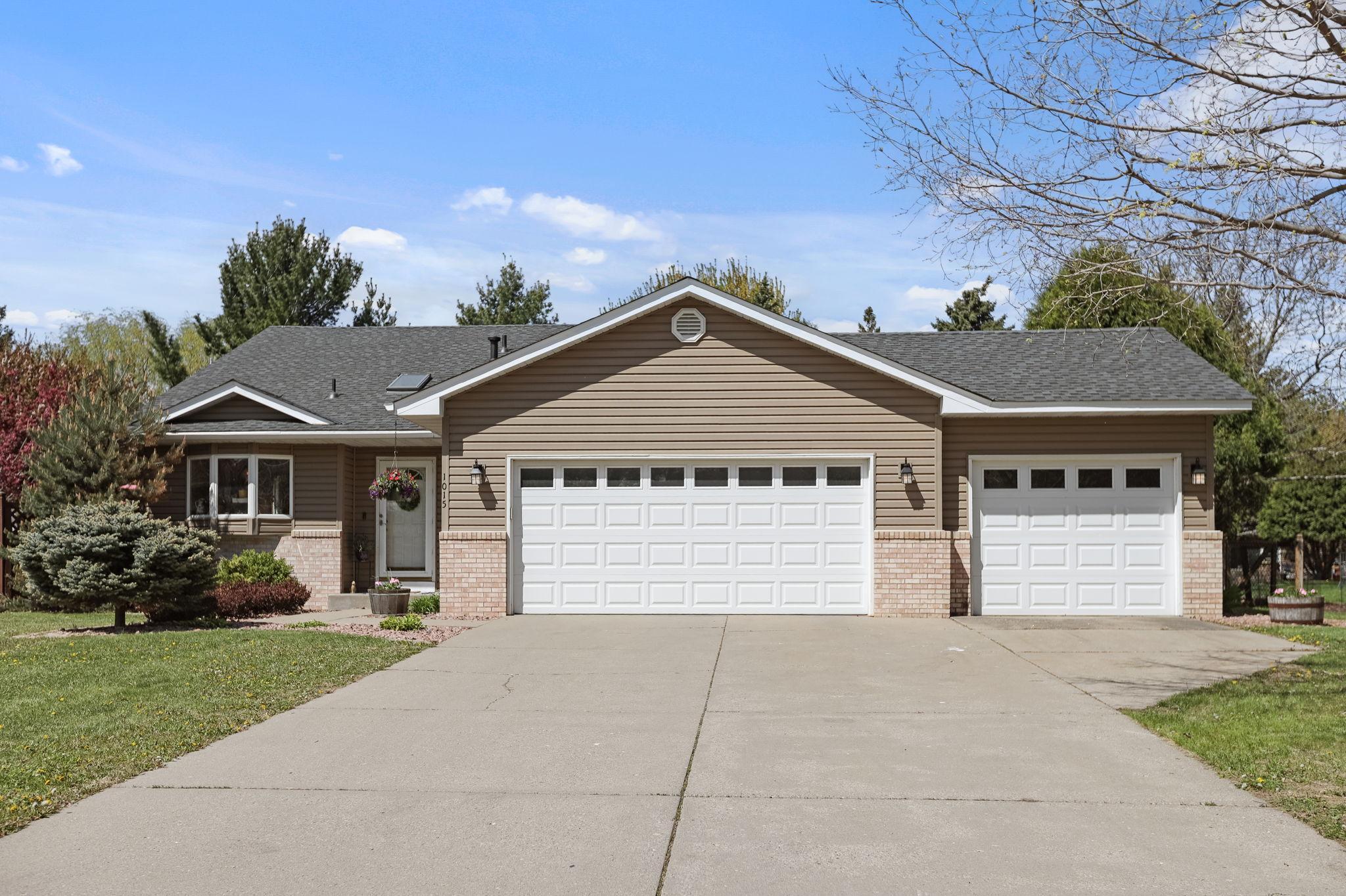 View of Residential at 1015 Ferndale Street, Maplewood MN 55119, Maplewood - Mike Wilen | Minnesota Team Real Estate