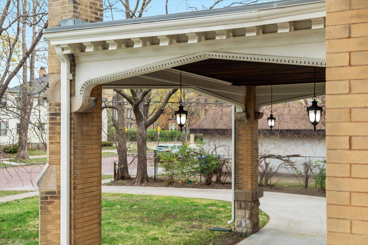 View of Residential at 341 Dayton Avenue, Saint Paul MN 55102, Saint Paul (6 of 74) - Mike Wilen | Minnesota Team Real Estate