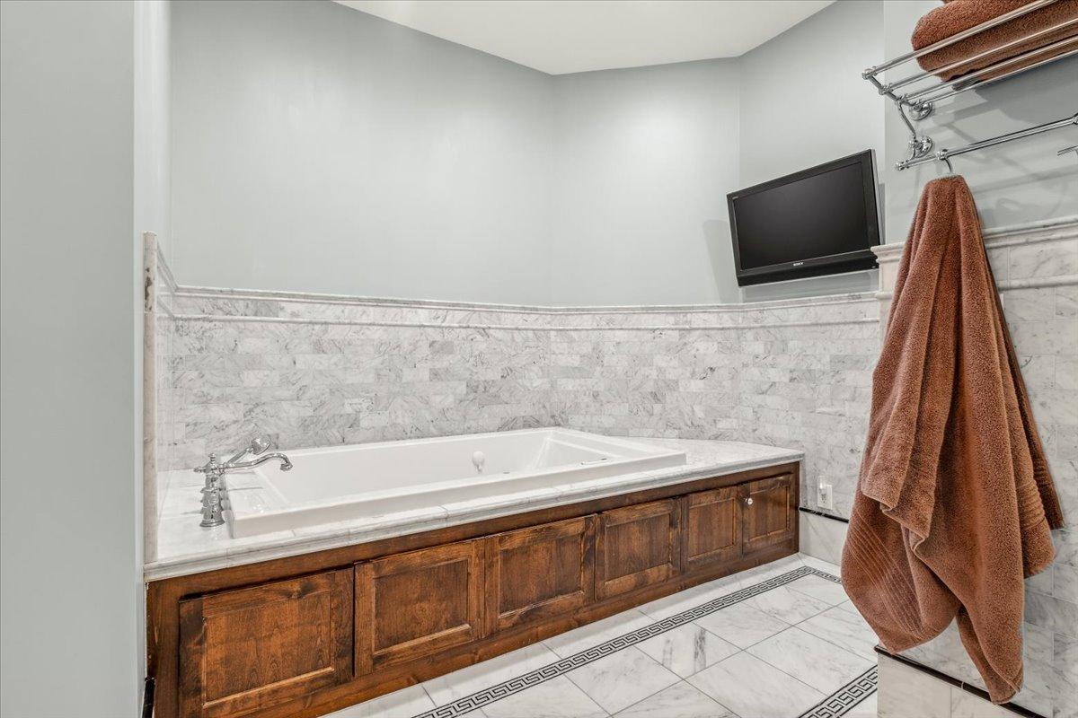 View of Residential at 341 Dayton Avenue, Saint Paul MN 55102, Saint Paul (53 of 74) - Mike Wilen | Minnesota Team Real Estate