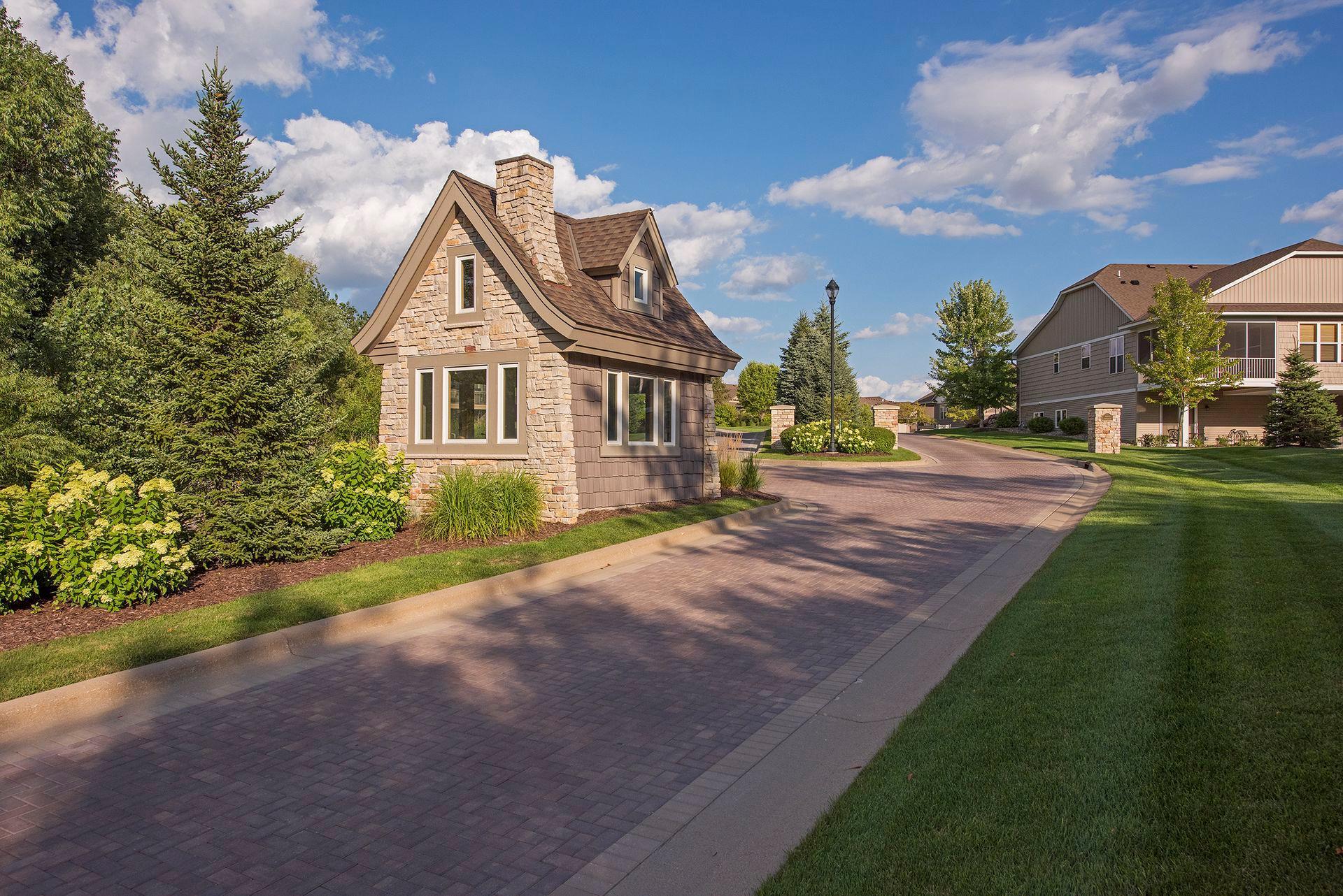 View of Residential at 10786 Lyndale Bluffs Trail, Bloomington MN 55420, Bloomington (37 of 41) - Mike Wilen | Minnesota Team Real Estate