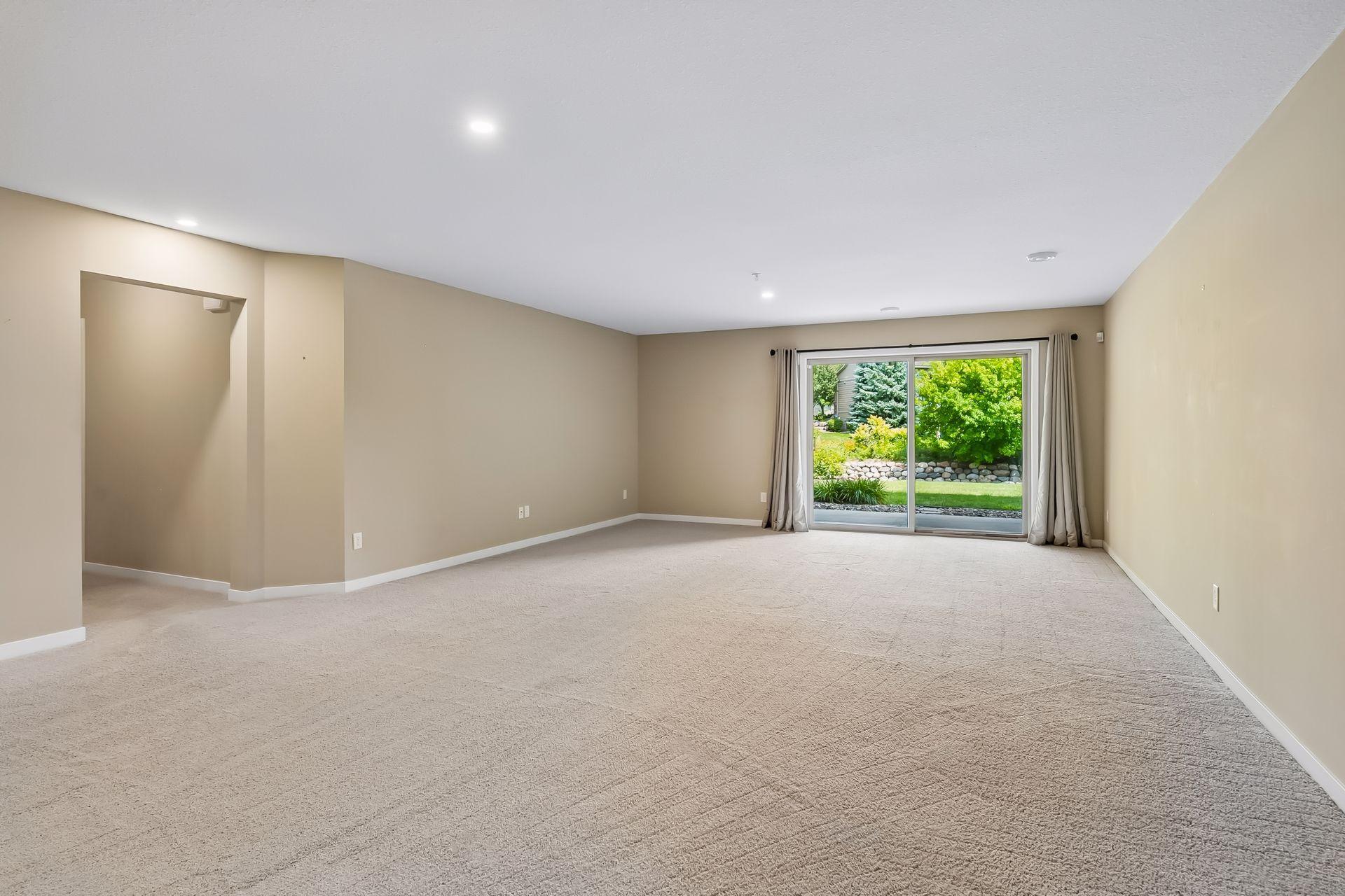 View of Residential at 10786 Lyndale Bluffs Trail, Bloomington MN 55420, Bloomington (28 of 41) - Mike Wilen | Minnesota Team Real Estate