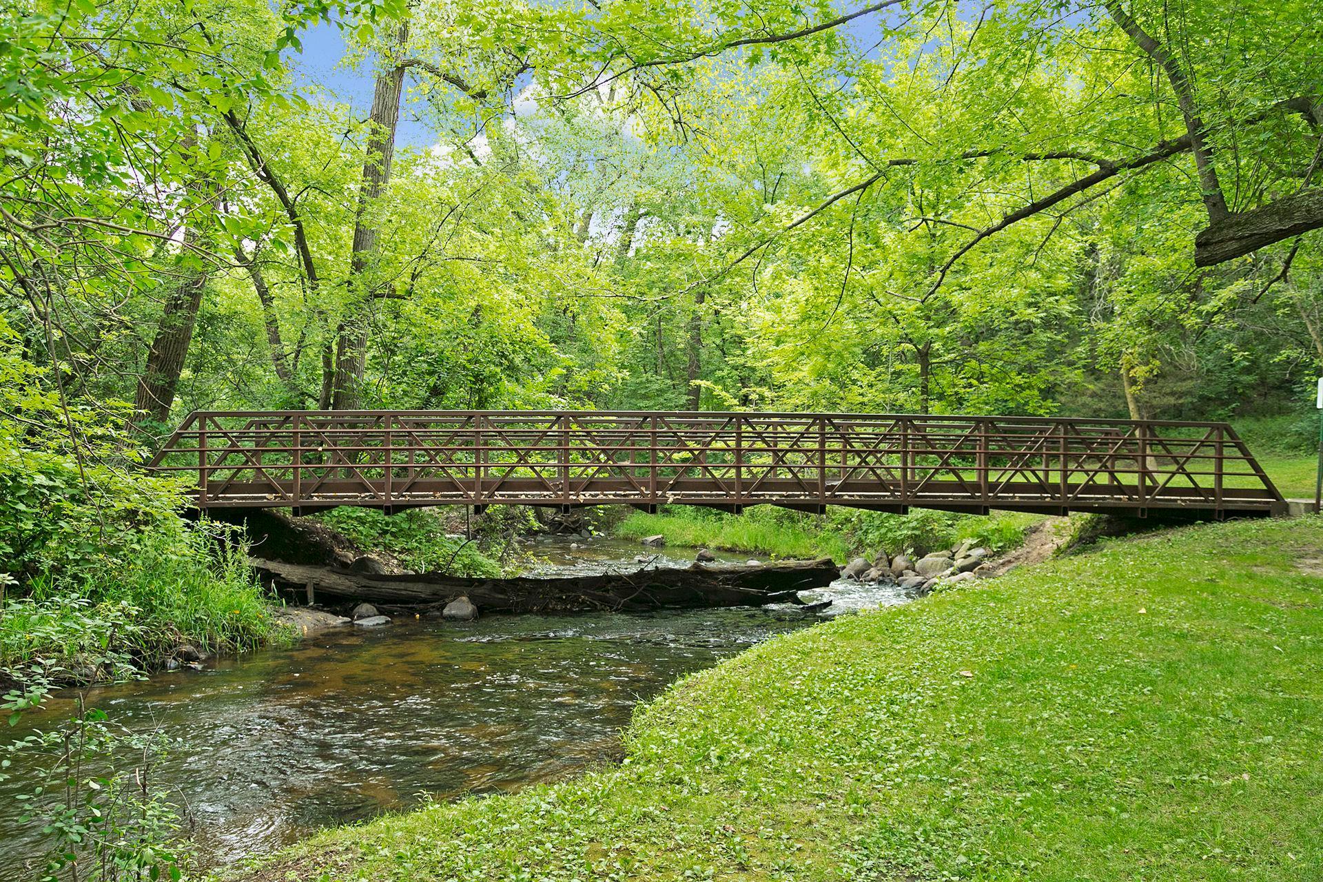 View of Residential at 10786 Lyndale Bluffs Trail, Bloomington MN 55420, Bloomington (39 of 41) - Mike Wilen | Minnesota Team Real Estate