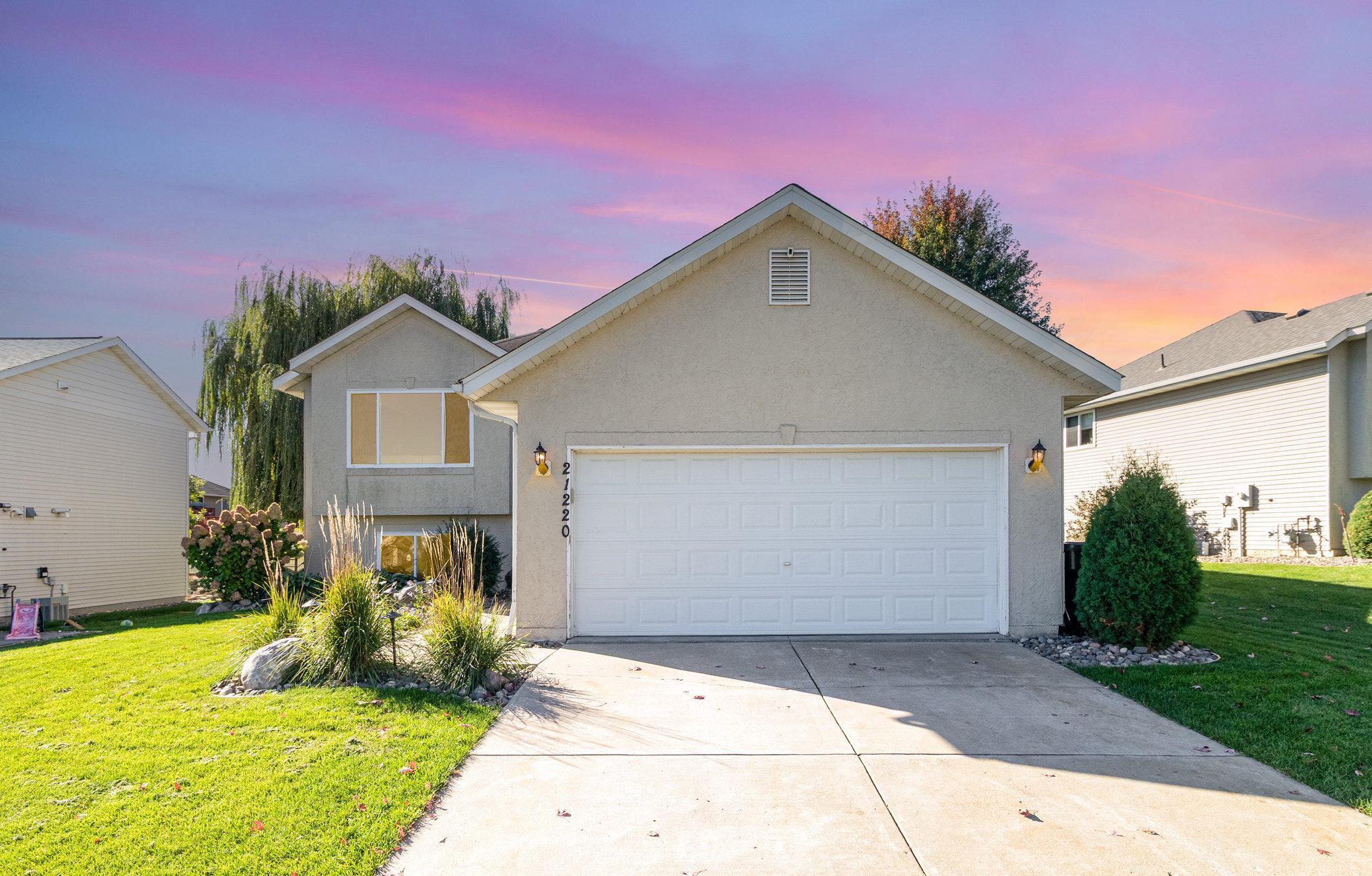 View of Residential at 21220 Ilavista Way, Lakeville MN 55044, Lakeville - Mike Wilen | Minnesota Team Real Estate