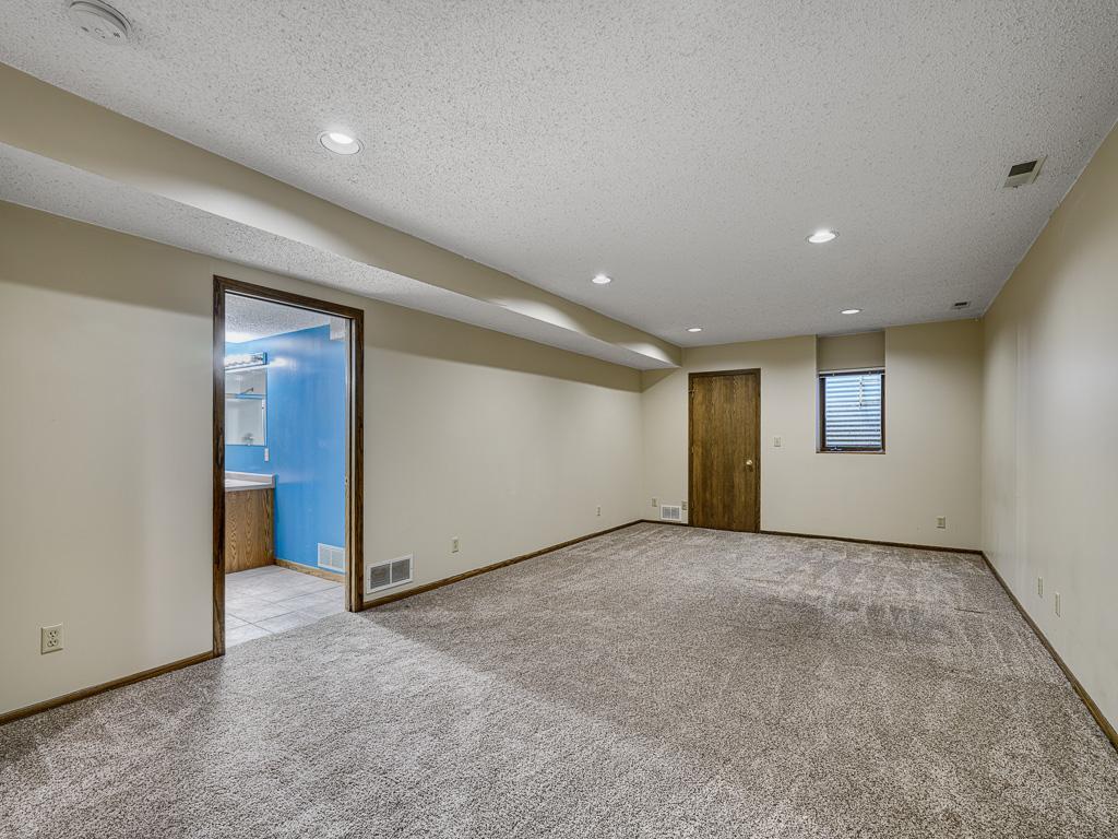 View of Residential at 1120 Pecks Woods Drive, New Brighton MN 55112, New Brighton (13 of 15) - Mike Wilen | Minnesota Team Real Estate