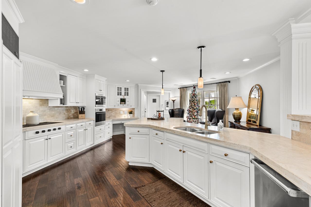 View of Residential at 11228 Willowood Avenue, Eden Prairie MN 55344, Eden Prairie (14 of 99) - Mike Wilen | Minnesota Team Real Estate