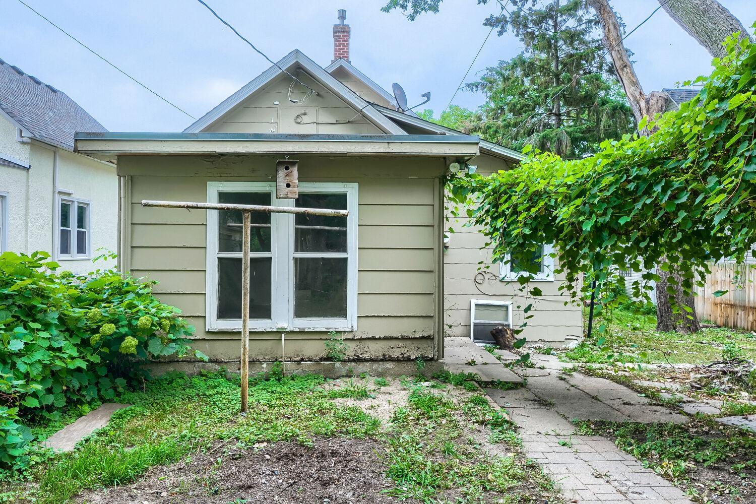View of Residential at 3019 Upton Avenue, Minneapolis MN 55411, Minneapolis (2 of 11) - Mike Wilen | Minnesota Team Real Estate