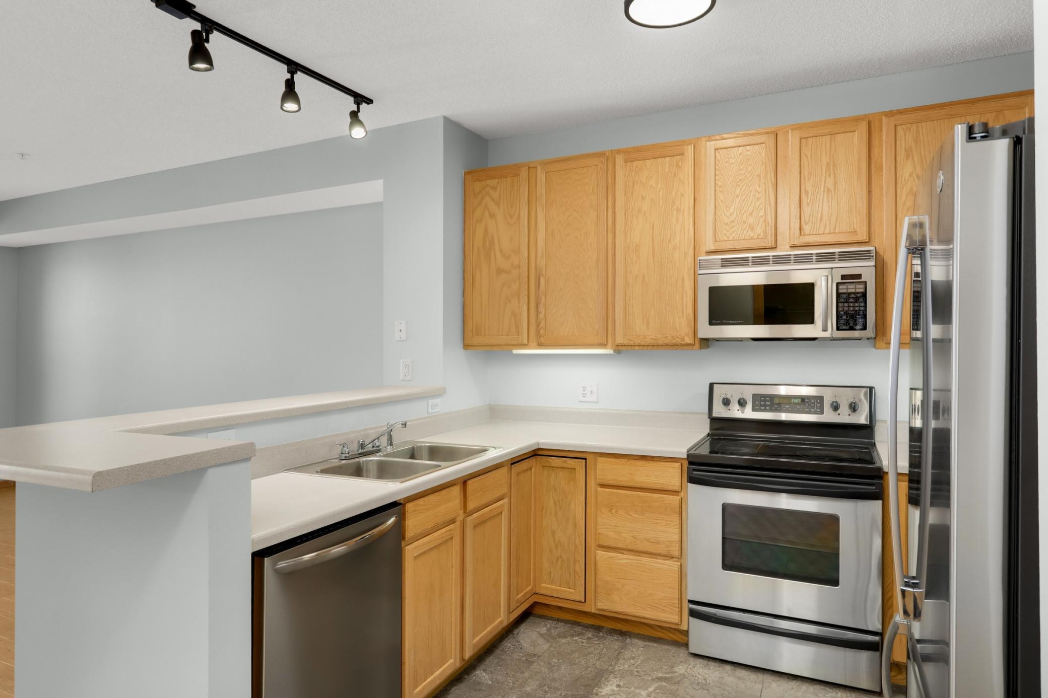 View of Residential at 580 2nd Street #301, Minneapolis MN 55401, Minneapolis (9 of 42) - Mike Wilen | Minnesota Team Real Estate