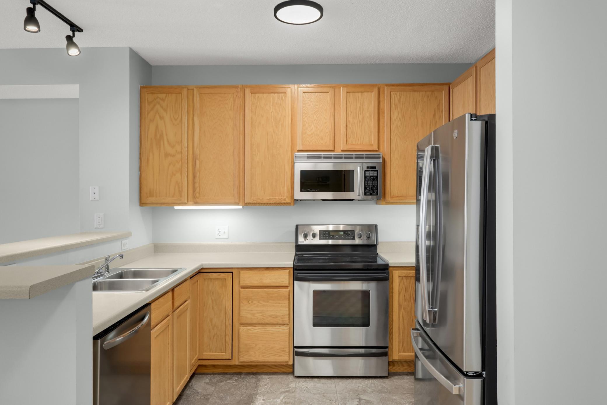 View of Residential at 580 2nd Street #301, Minneapolis MN 55401, Minneapolis (8 of 42) - Mike Wilen | Minnesota Team Real Estate