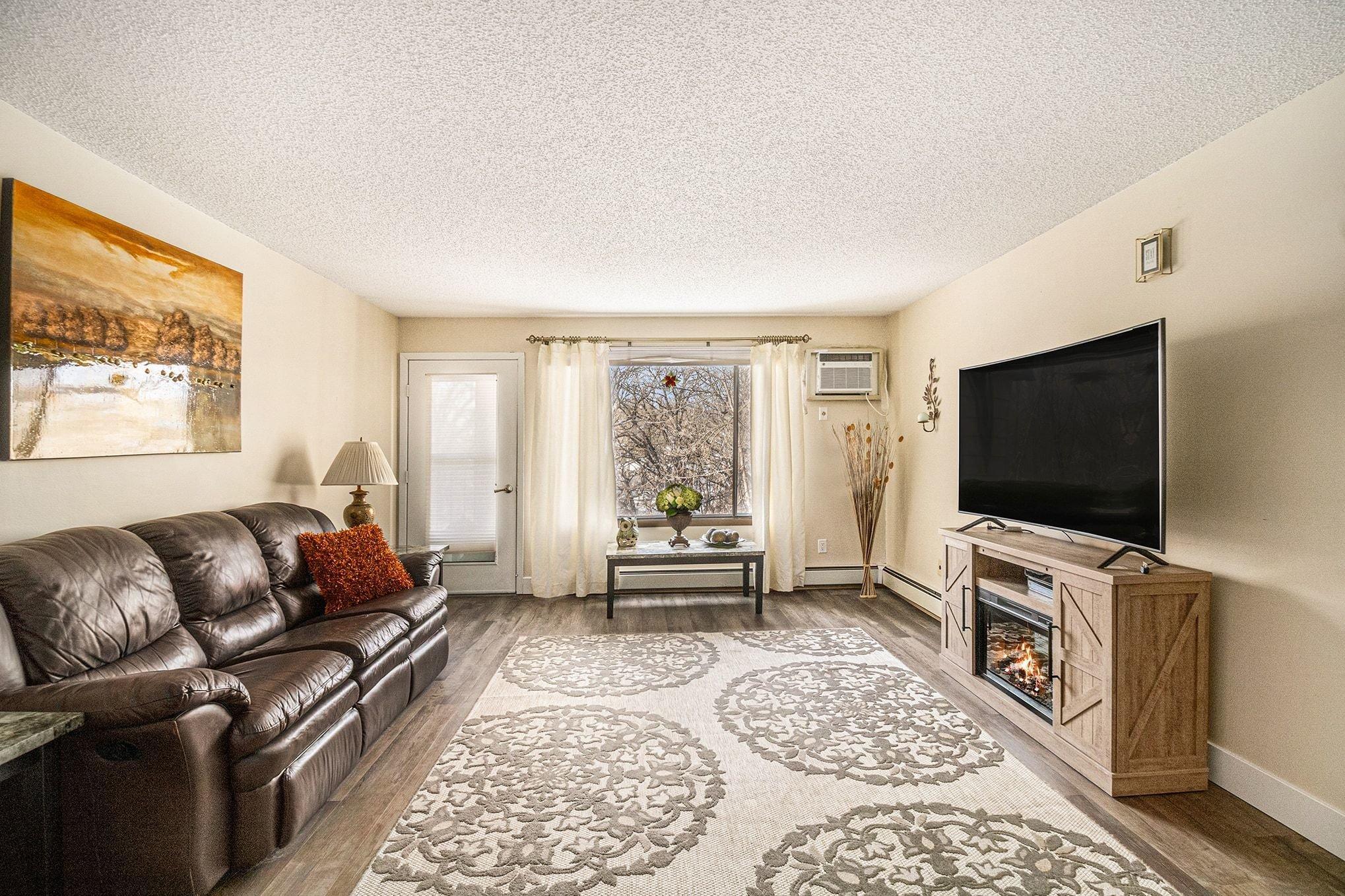 View of Residential at 4001 Heritage Hills Drive #304, Bloomington MN 55437, Bloomington (17 of 27) - Mike Wilen | Minnesota Team Real Estate
