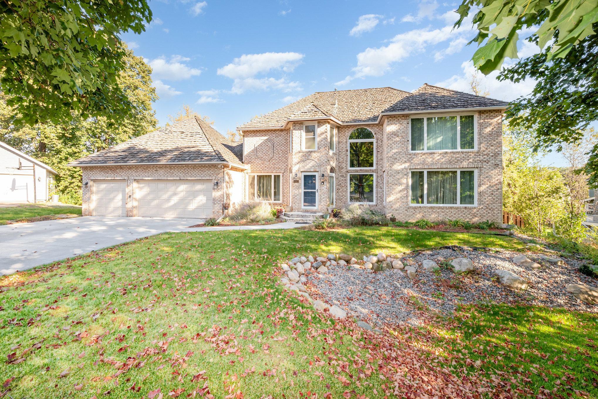 View of Residential at 8973 Knoble Court, Eden Prairie MN 55347, Eden Prairie (6 of 55) - Mike Wilen | Minnesota Team Real Estate