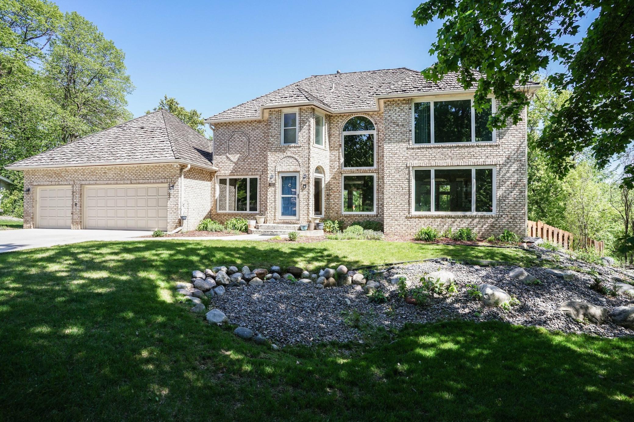 View of Residential at 8973 Knoble Court, Eden Prairie MN 55347, Eden Prairie (4 of 55) - Mike Wilen | Minnesota Team Real Estate