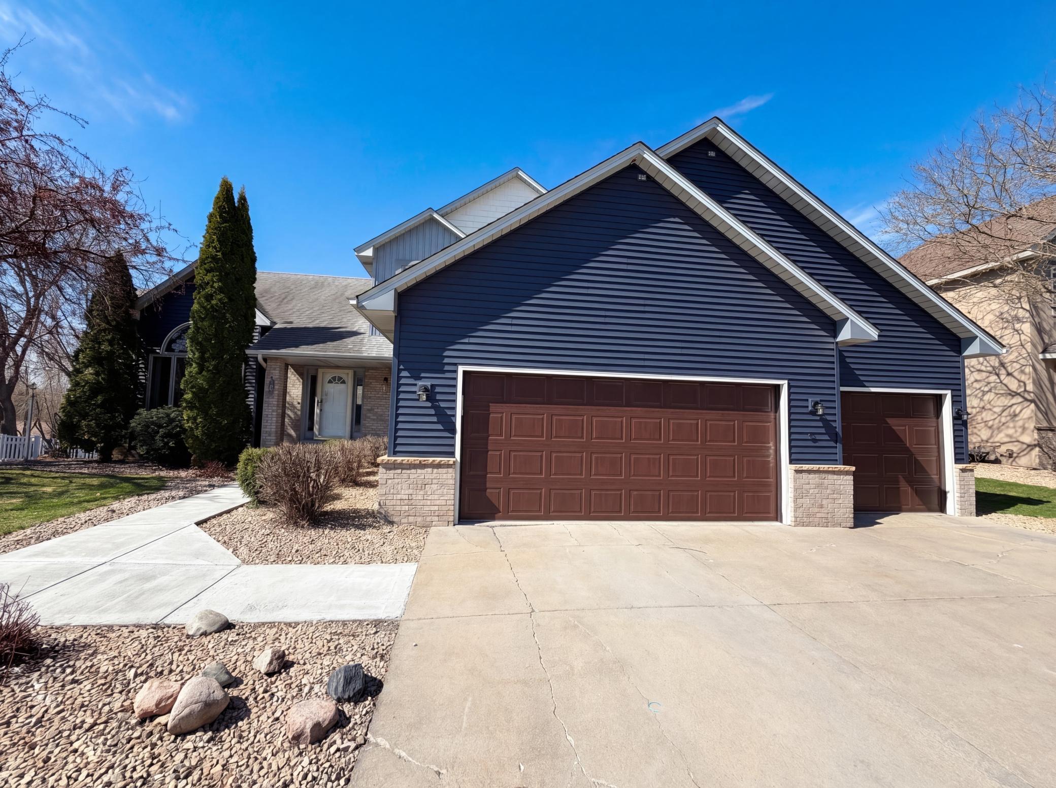View of Residential at 8433 Upland Lane, Maple Grove MN 55311, Maple Grove (31 of 36) - Mike Wilen | Minnesota Team Real Estate