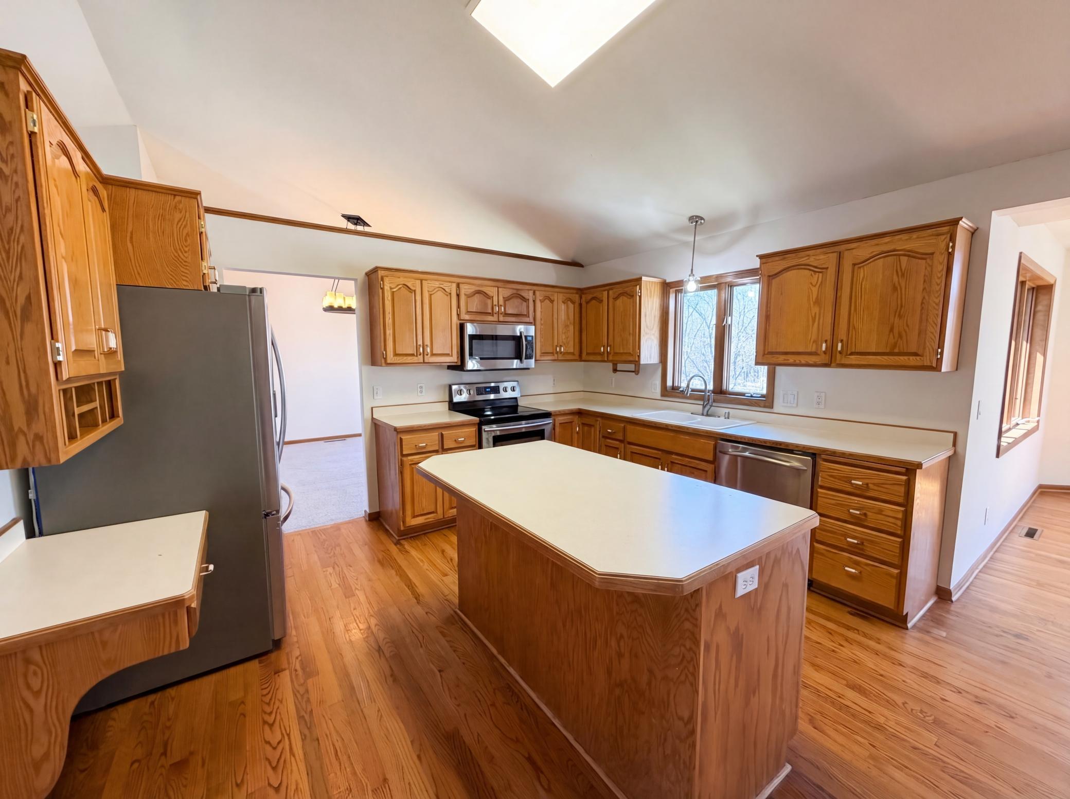 View of Residential at 8433 Upland Lane, Maple Grove MN 55311, Maple Grove (15 of 36) - Mike Wilen | Minnesota Team Real Estate