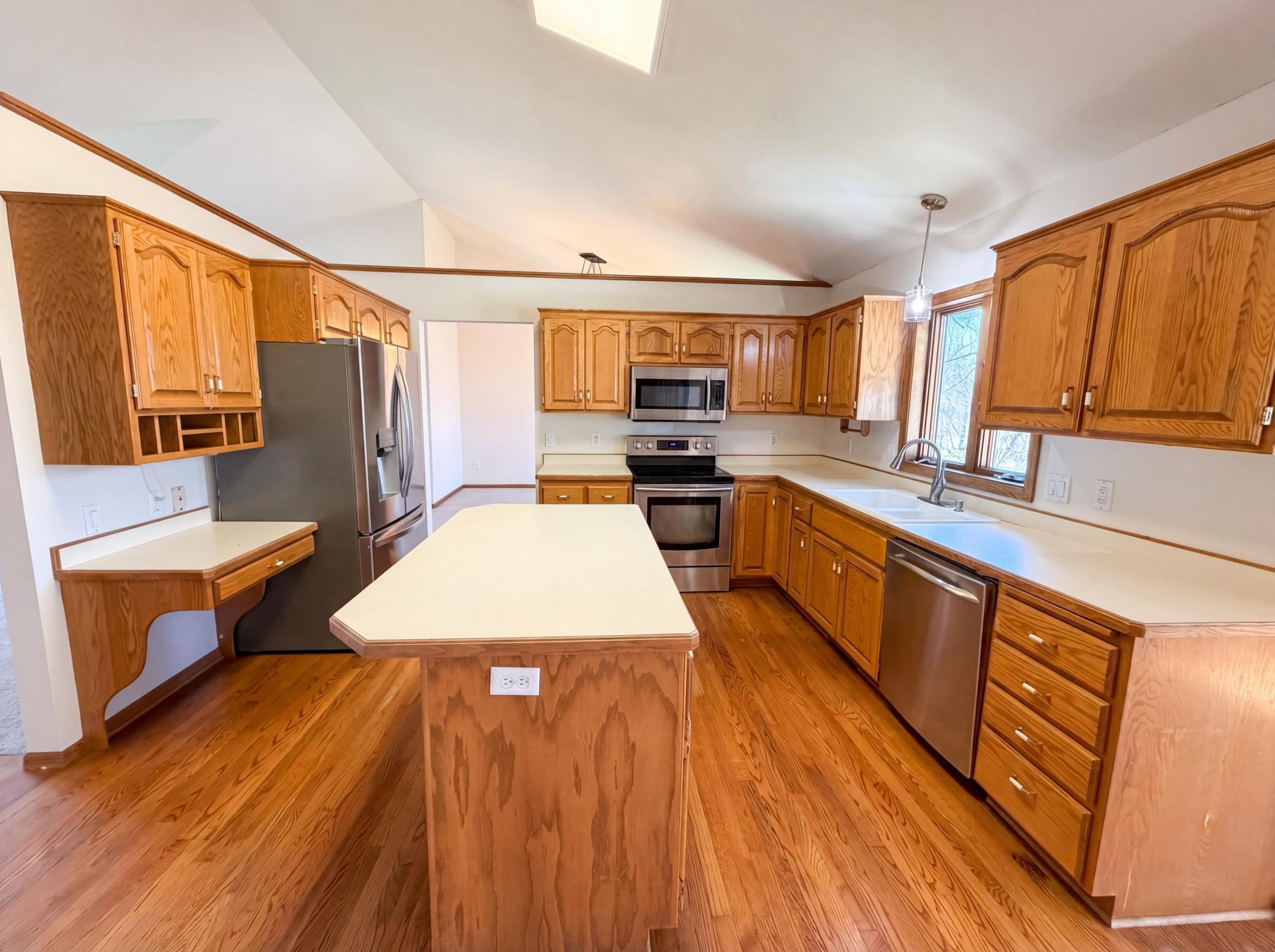 View of Residential at 8433 Upland Lane, Maple Grove MN 55311, Maple Grove (14 of 36) - Mike Wilen | Minnesota Team Real Estate