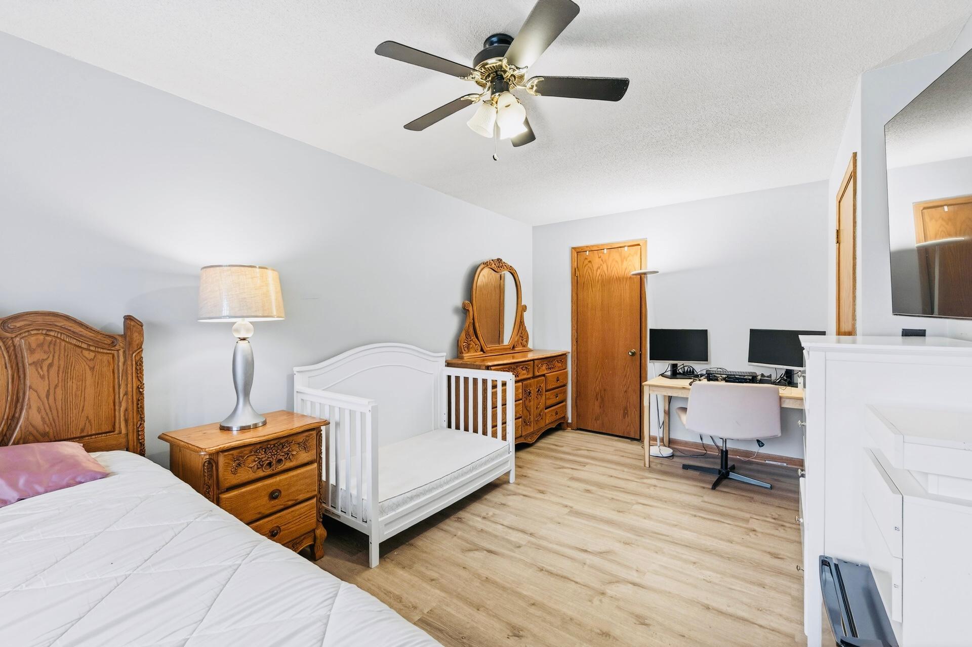 View of Residential at 1272 Ferndale Street, Maplewood MN 55119, Maplewood (9 of 18) - Mike Wilen | Minnesota Team Real Estate
