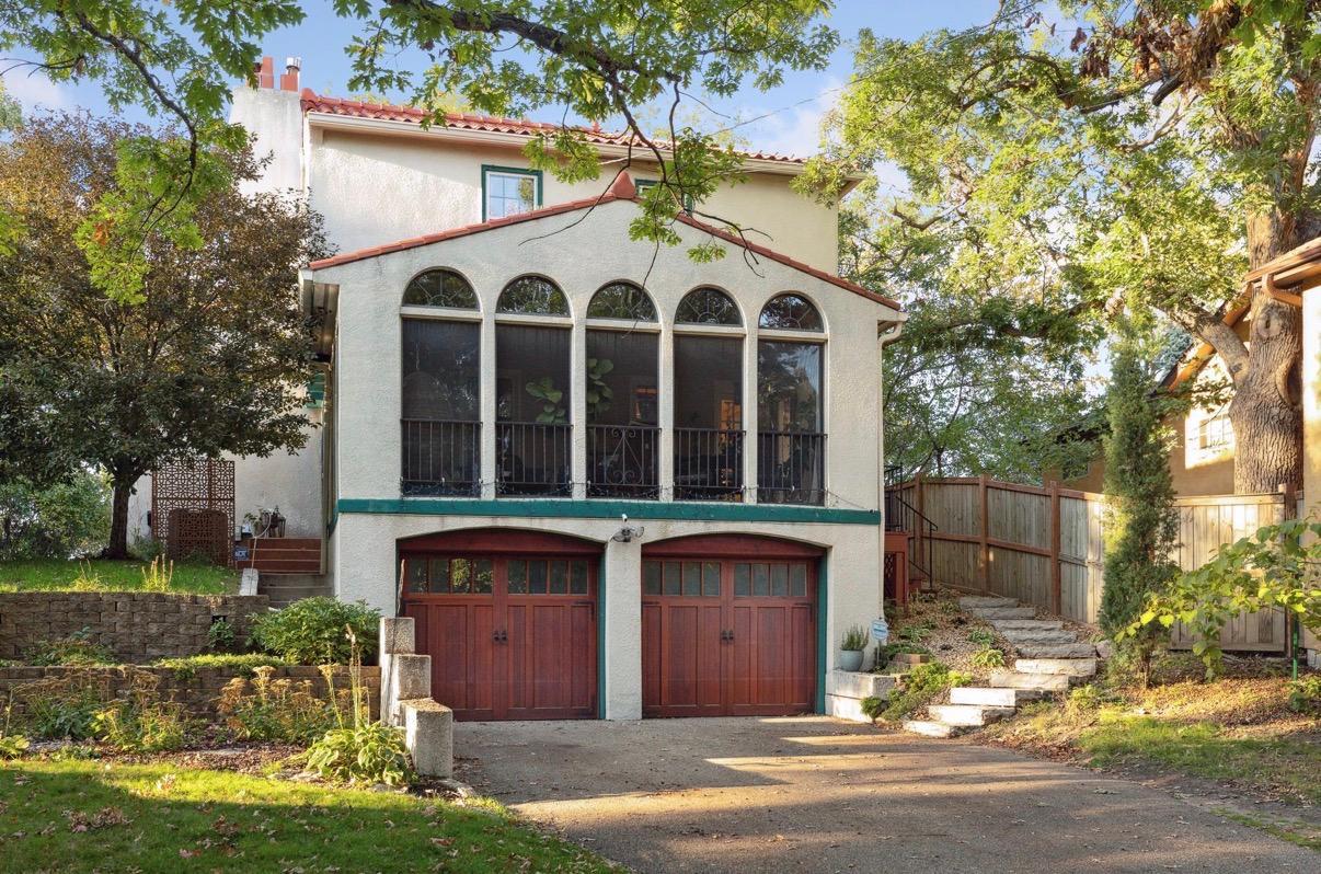 View of Residential at 1005 Cedar Lake Road, Minneapolis MN 55405, Minneapolis (37 of 37) - Mike Wilen | Minnesota Team Real Estate